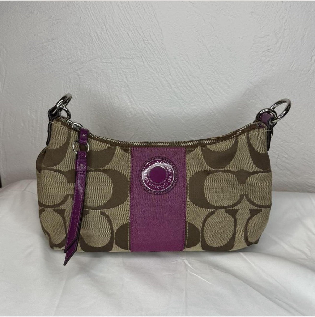 Coach Signature Stripe Demi in brown and magenta. No. D1295-F19218. Coach Signature Stripe Demi in brown and magenta. No. D1295-F19218.