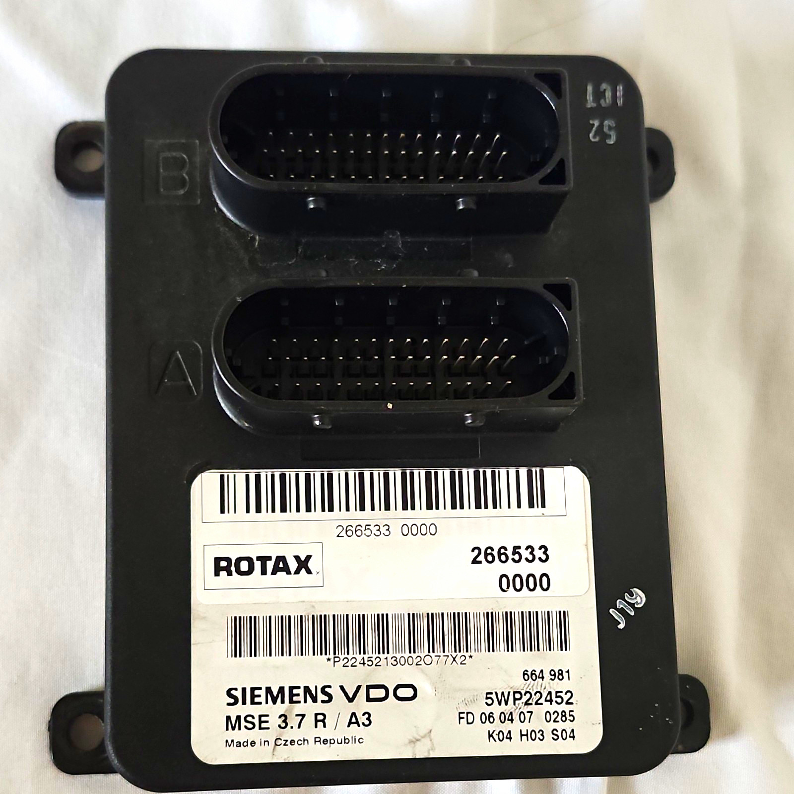 2004-2009 APRILIA RSV TUONO 1000 ECU ECM ENGINE COMPUTER 2004-2009 APRILIA RSV TUONO 1000 ECU ECM ENGINE COMPUTER