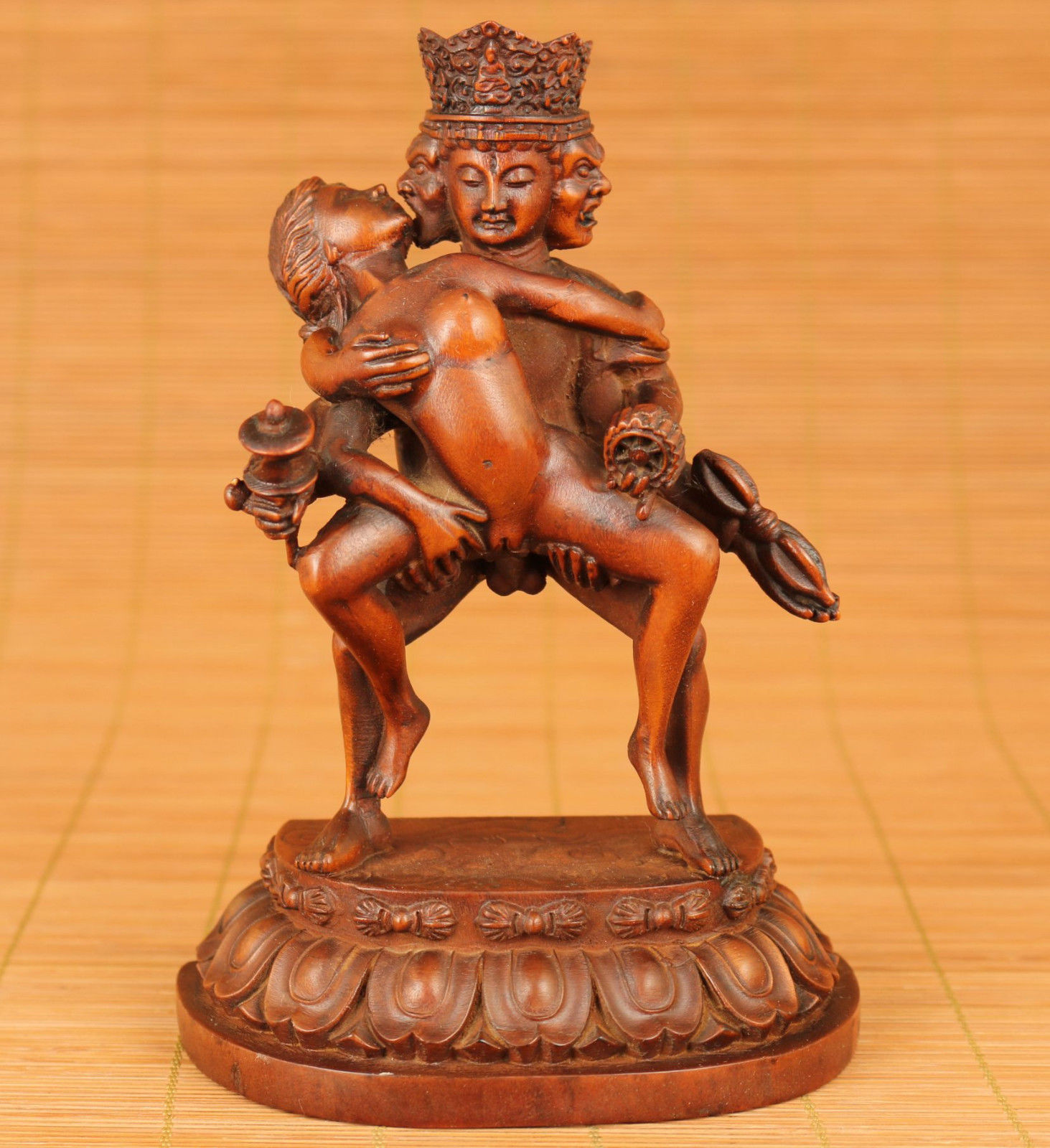 Antique China Old Boxwood Hand Carved Love Buddha Statue Figure