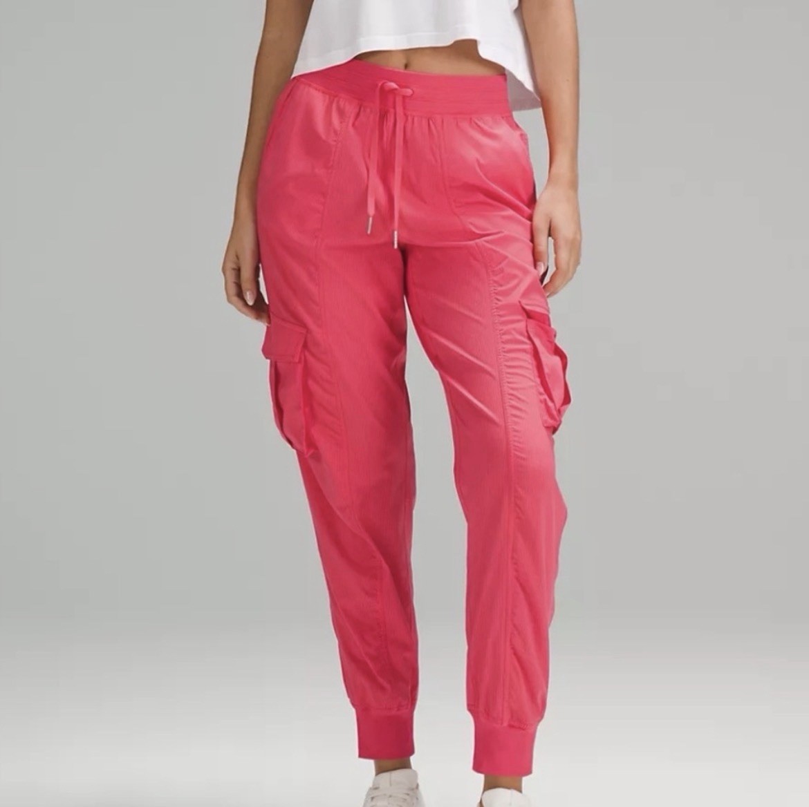 lululemon athletica Hot Pink Cargo Jogger Pants Size Medium