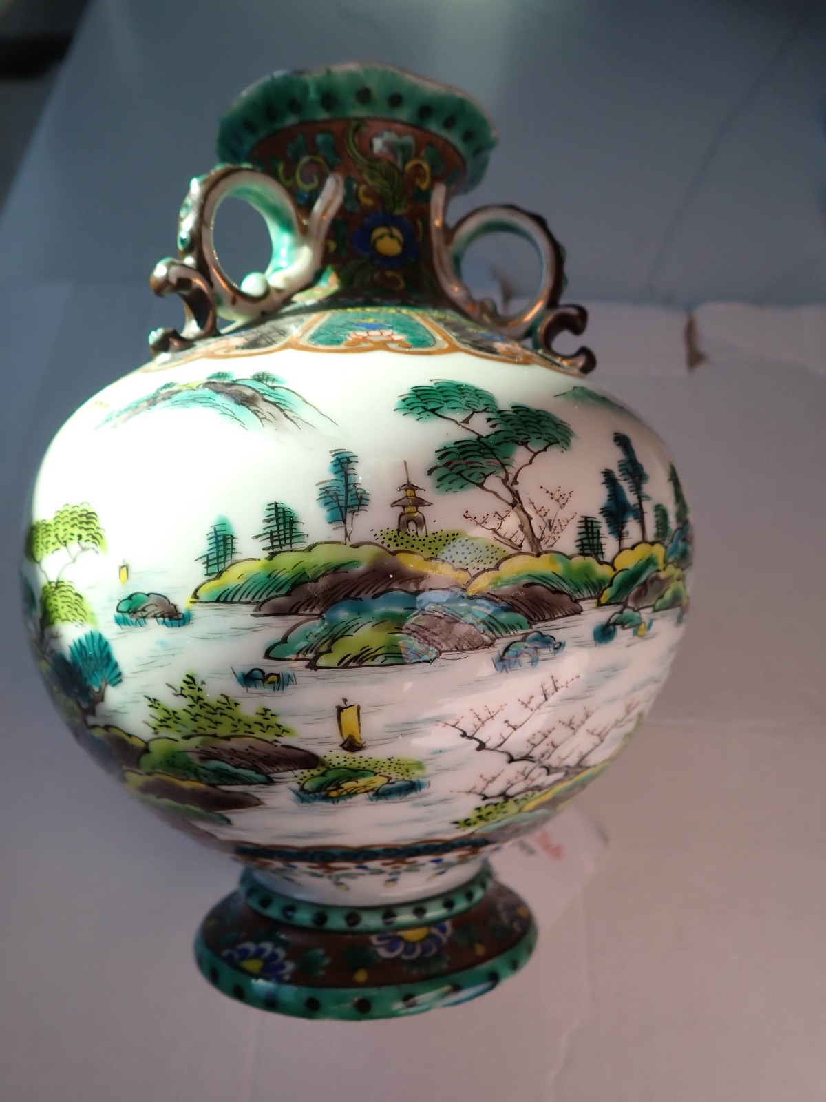 Chinese Famille Rose Porcelain Vase with figurine
