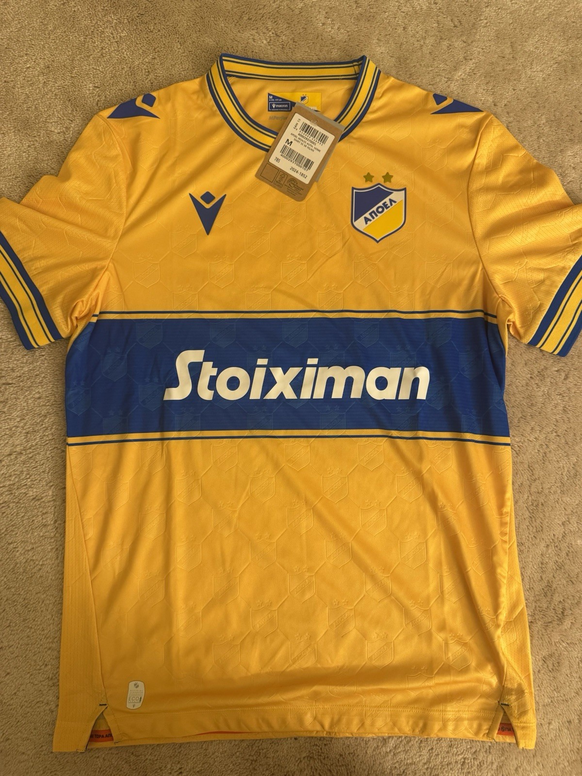 APOEL Home Jersey 24/25 - Macron Soccer - Men Medium NEW APOEL Home Jersey 24/25 - Macron Soccer - Men Medium NEW