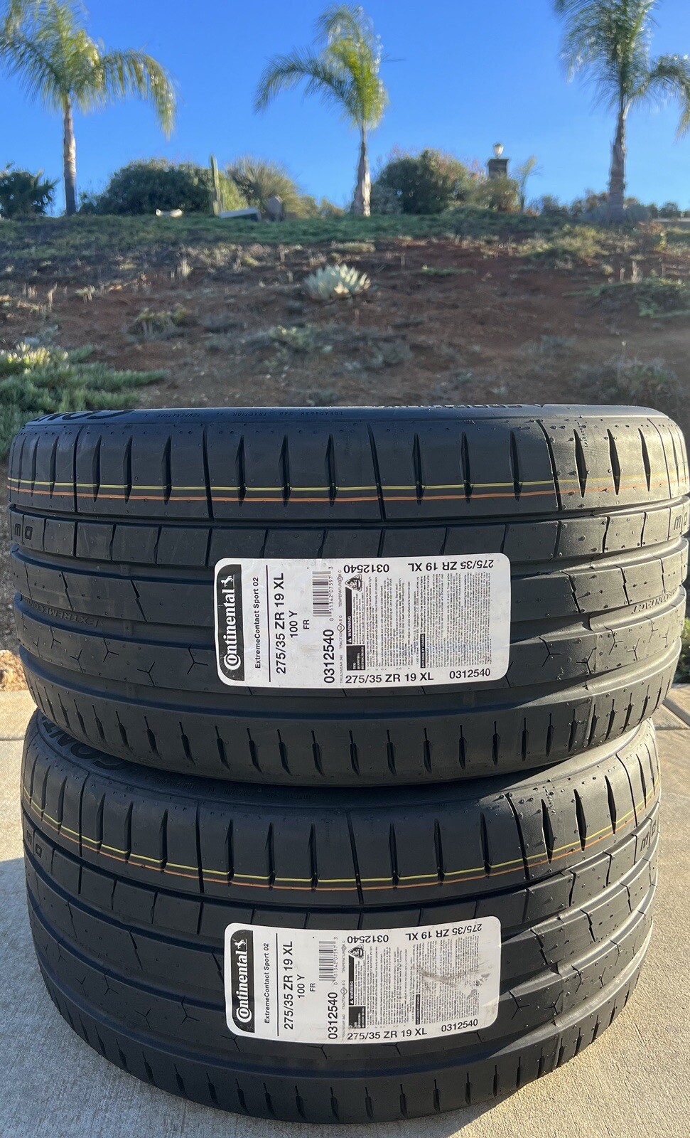 Set of TWO BRAND NEW 275/35ZR19 100Y Continental ExtremeContact Sport 02 Tires