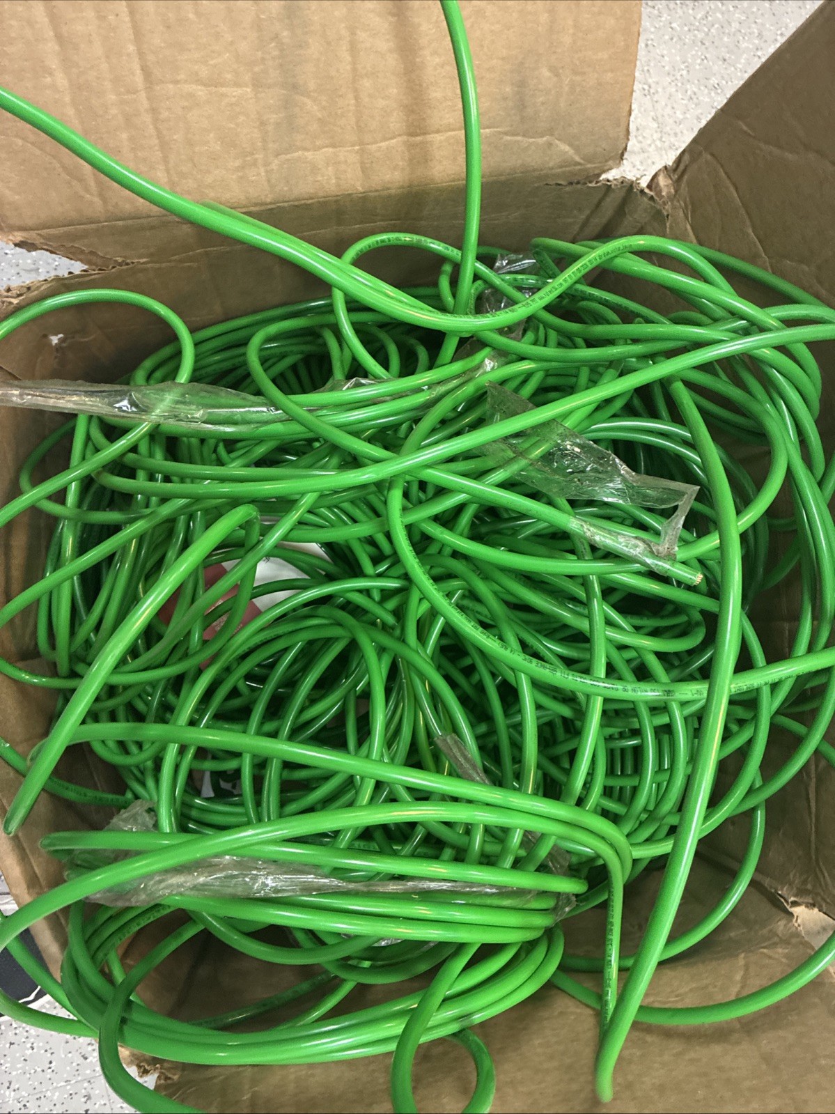 Southwire Building Wire, Copper, 4 AWG Stranded *** Wire Came Off Spool ** Southwire Building Wire, Copper, 4 AWG Stranded *** Wire Came Off Spool **