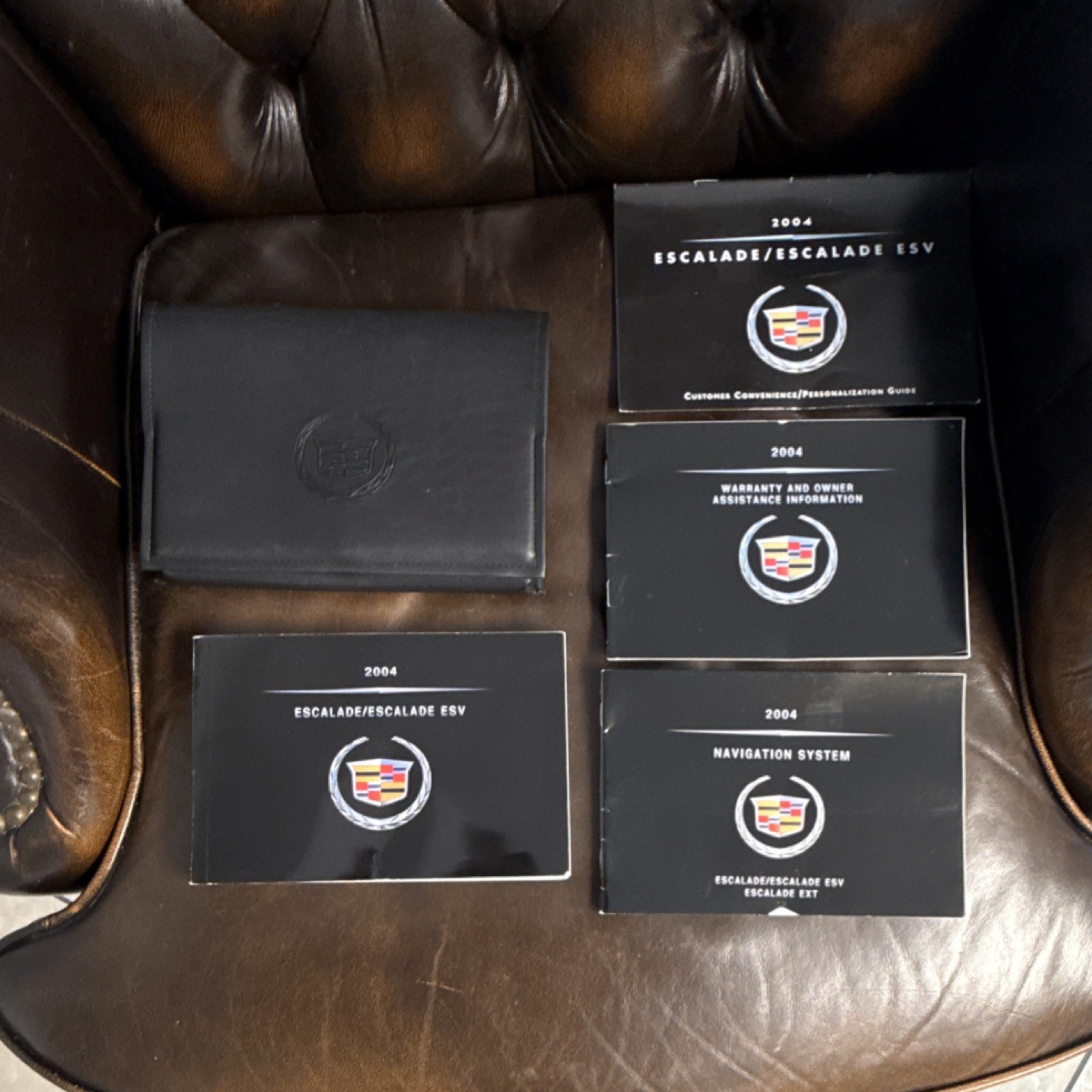 **RARE** 2004 Cadillac Escalade Owners Manual + Case + Supplements + Note Pad