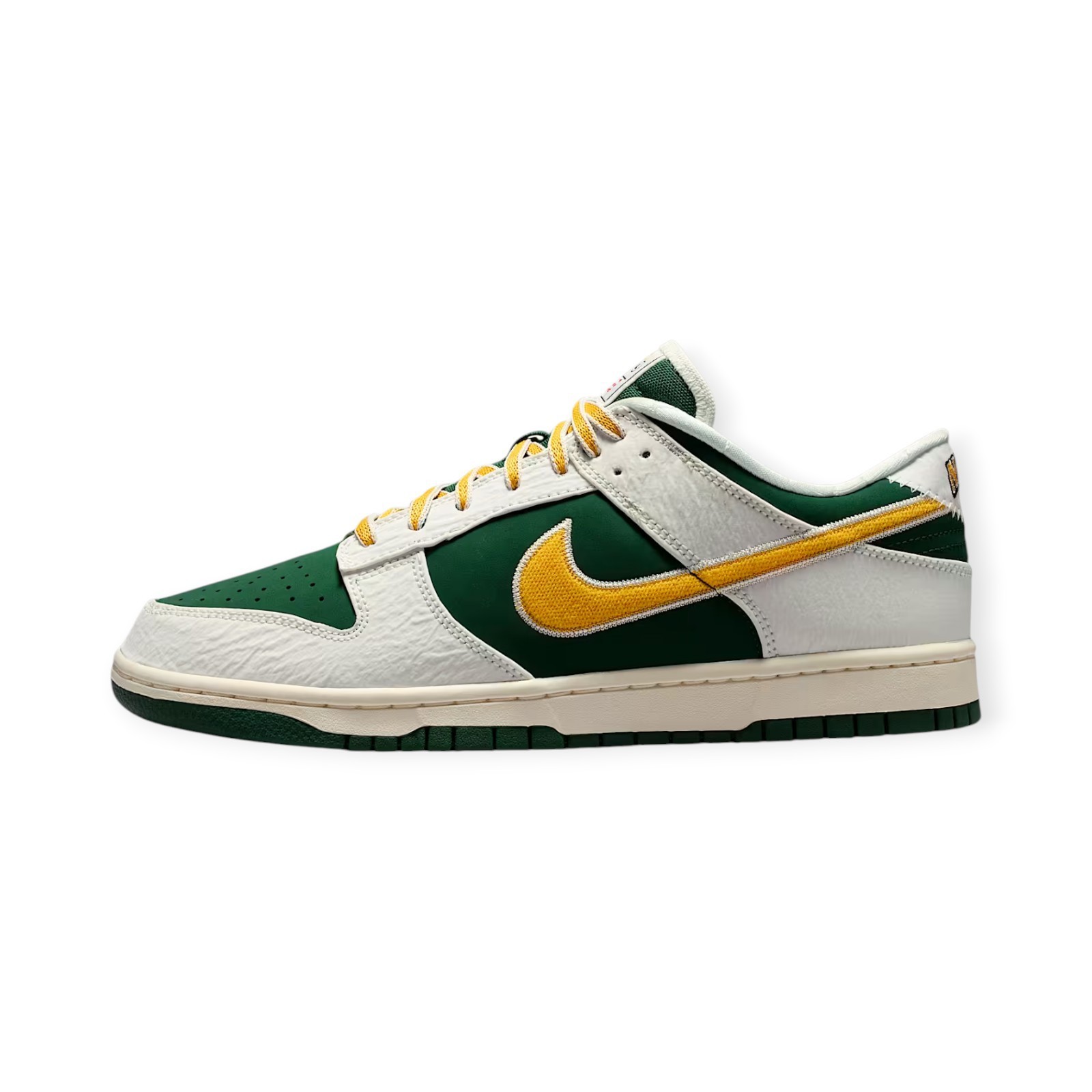 Nike Dunk Low Retro White Green Lifestyle Sneakers IM4413-100 Nike Dunk Low Retro White Green Lifestyle Sneakers IM4413-100