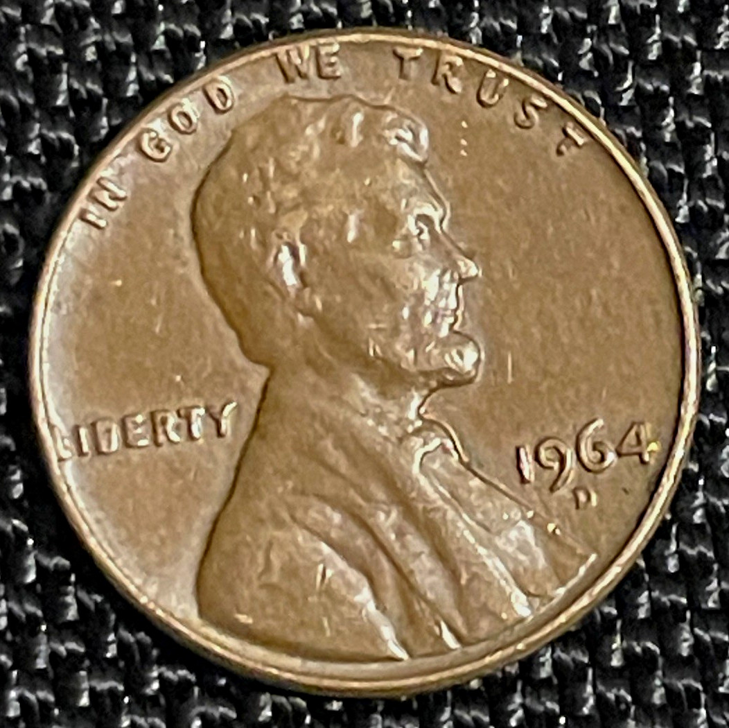 error vintage 1964-D penny (look at the “L” in LIBERTY) 0.11oz error vintage 1964-D penny (look at the “L” in LIBERTY) 0.11oz