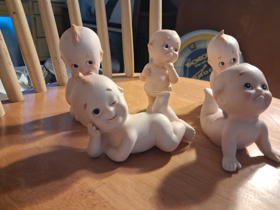 5 VINTAGE LEFTON KEWPIE DOLLS, PIANO,GREAT CONDITION,CLEAN KW 5 VINTAGE LEFTON KEWPIE DOLLS, PIANO,GREAT CONDITION,CLEAN KW