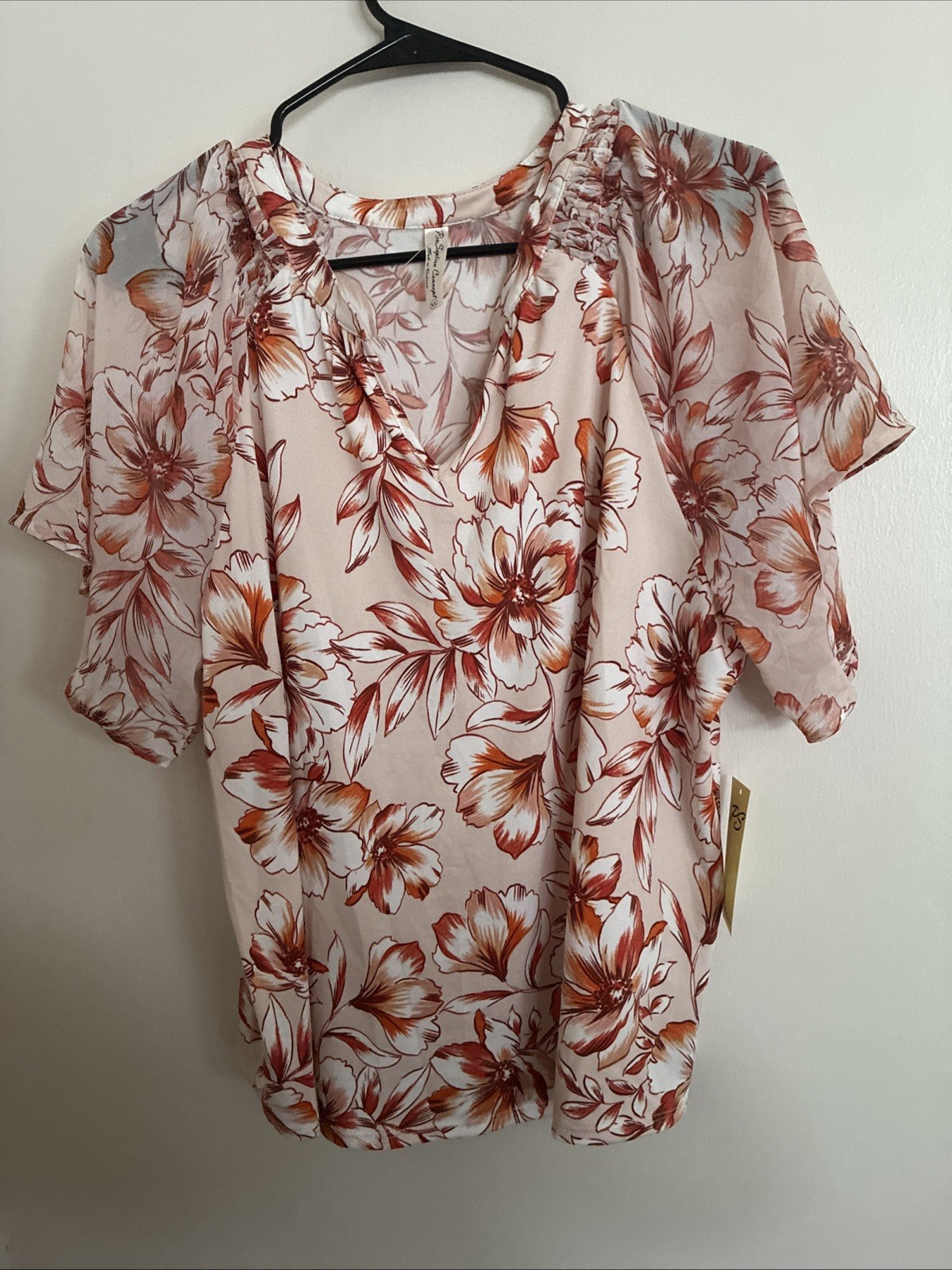 Perception Concept Pink Floral V-Neck Short Sleeve Polyester Pullover Blouse XL Perception Concept Pink Floral V-Neck Short Sleeve Polyester Pullover Blouse XL