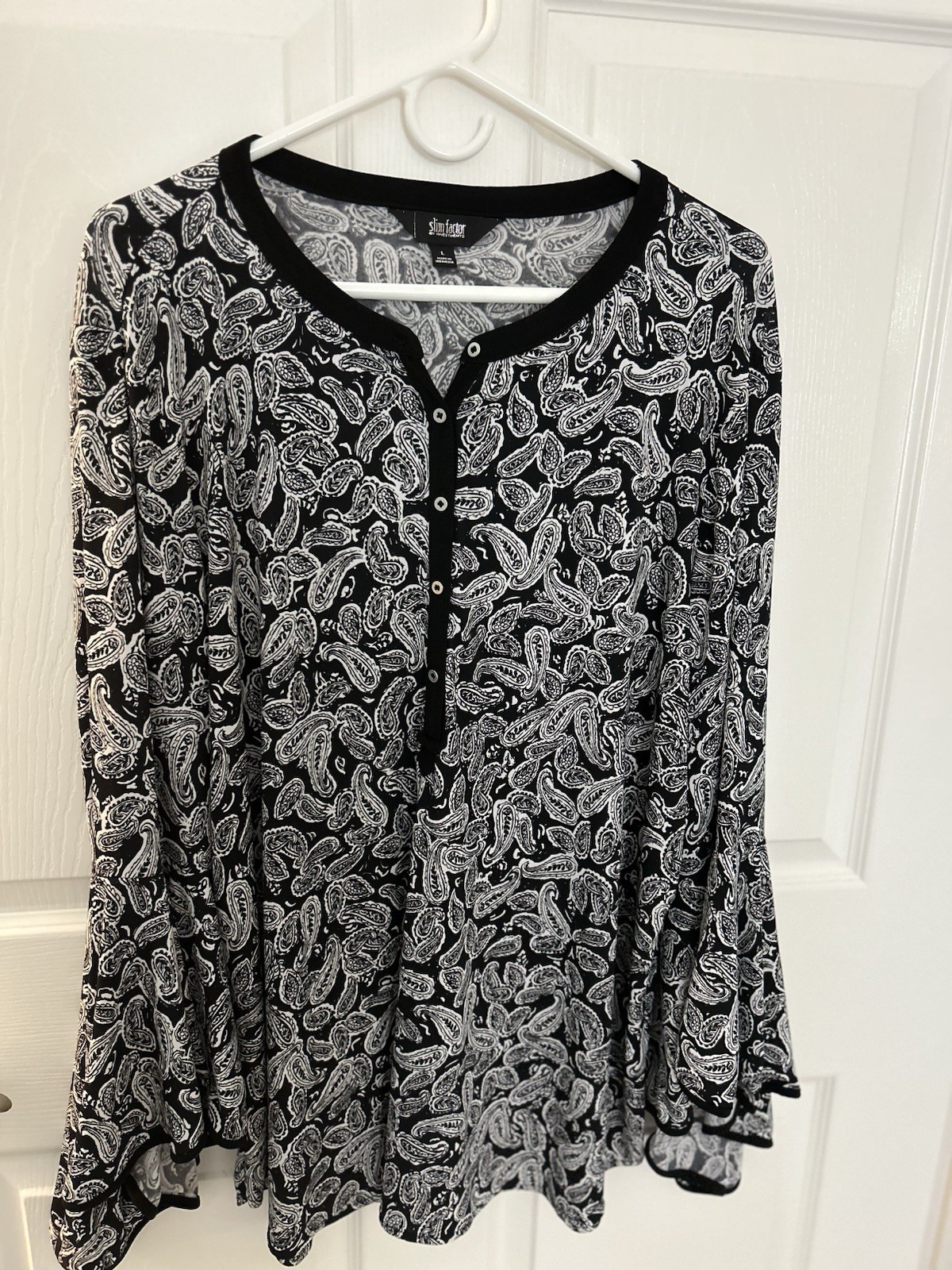 Slim Factor By Investments Black Paisley Tunic Top Size 1X