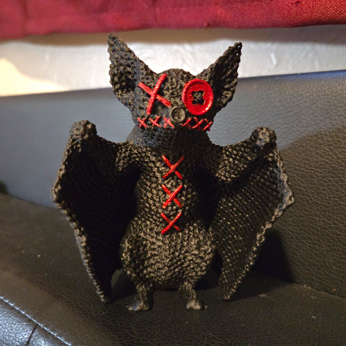 3D Bat Figurine Desk Accessory Halloween Decoration Spooky Vibe 3D Bat Figurine Desk Accessory Halloween Decoration Spooky Vibe