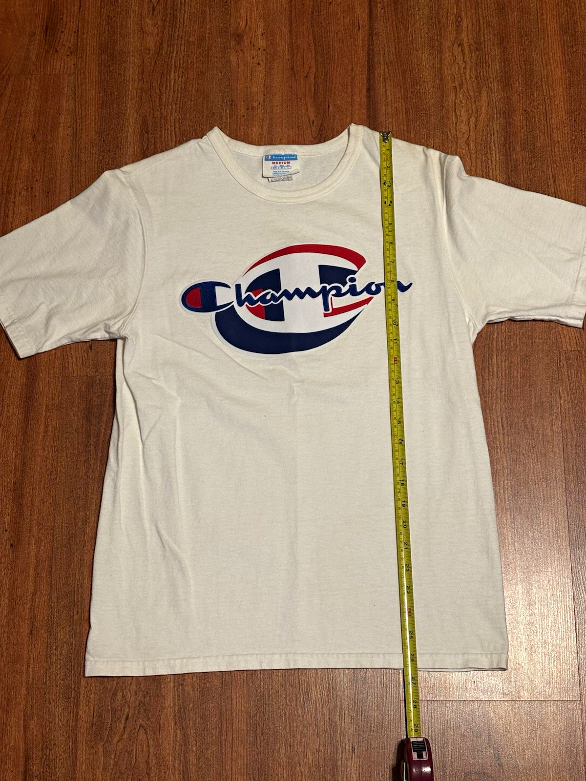 Champion Men\'s White M Regular Crew Neck Short Sleeve Logo Graphic T-Shirt Champion Men\'s White M Regular Crew Neck Short Sleeve Logo Graphic T-Shirt