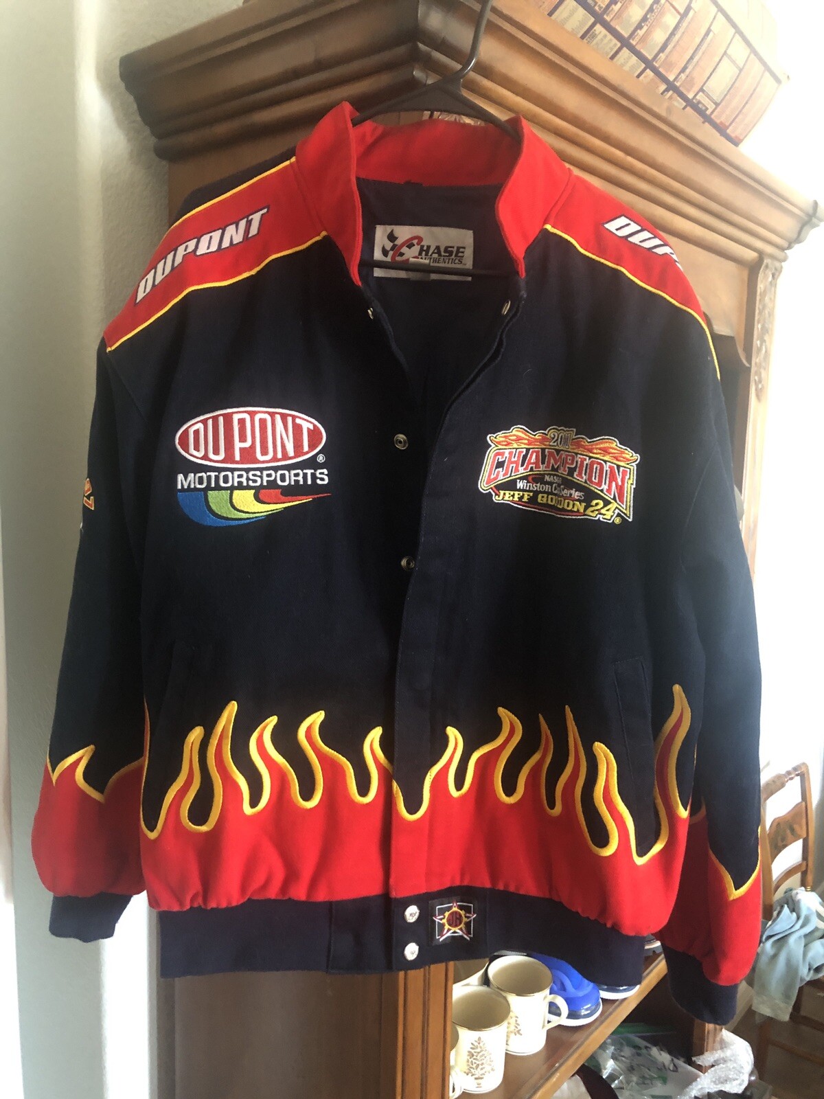 2001 Chase Authentics  Jeff Gordon 24 DuPont NASCAR Flames Jacket 4x Champion XL