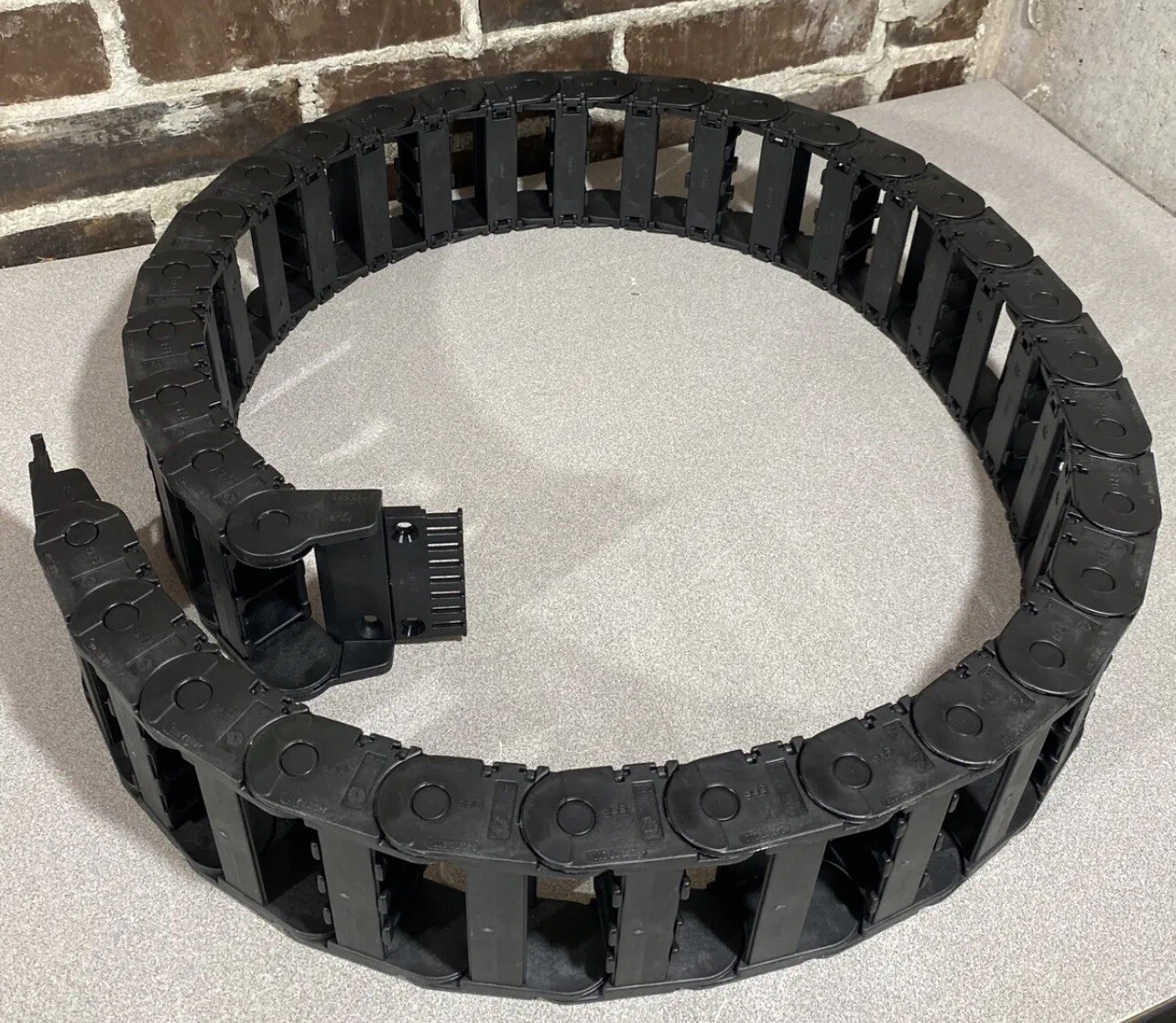 5’ Or 60” Cable Track Stacker Plastic Chain 32 Link 240.07.200 Igus Or 2500.07