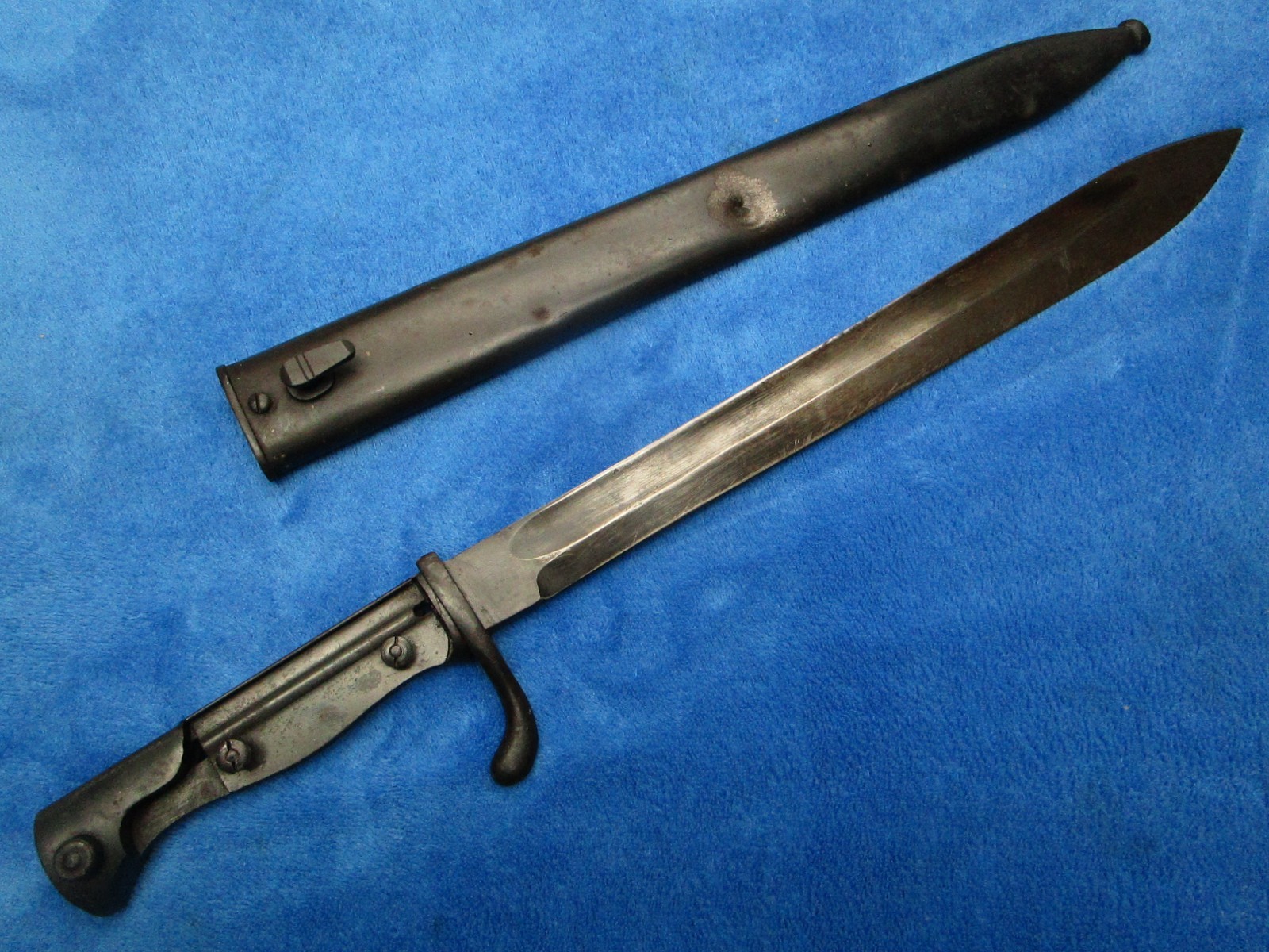 ORIGINAL WW1 GERMAN M1898 BUTCHER BAYONET & SCABBARD MAKER HORSTER SOLINGEN 1917 ORIGINAL WW1 GERMAN M1898 BUTCHER BAYONET & SCABBARD MAKER HORSTER SOLINGEN 1917