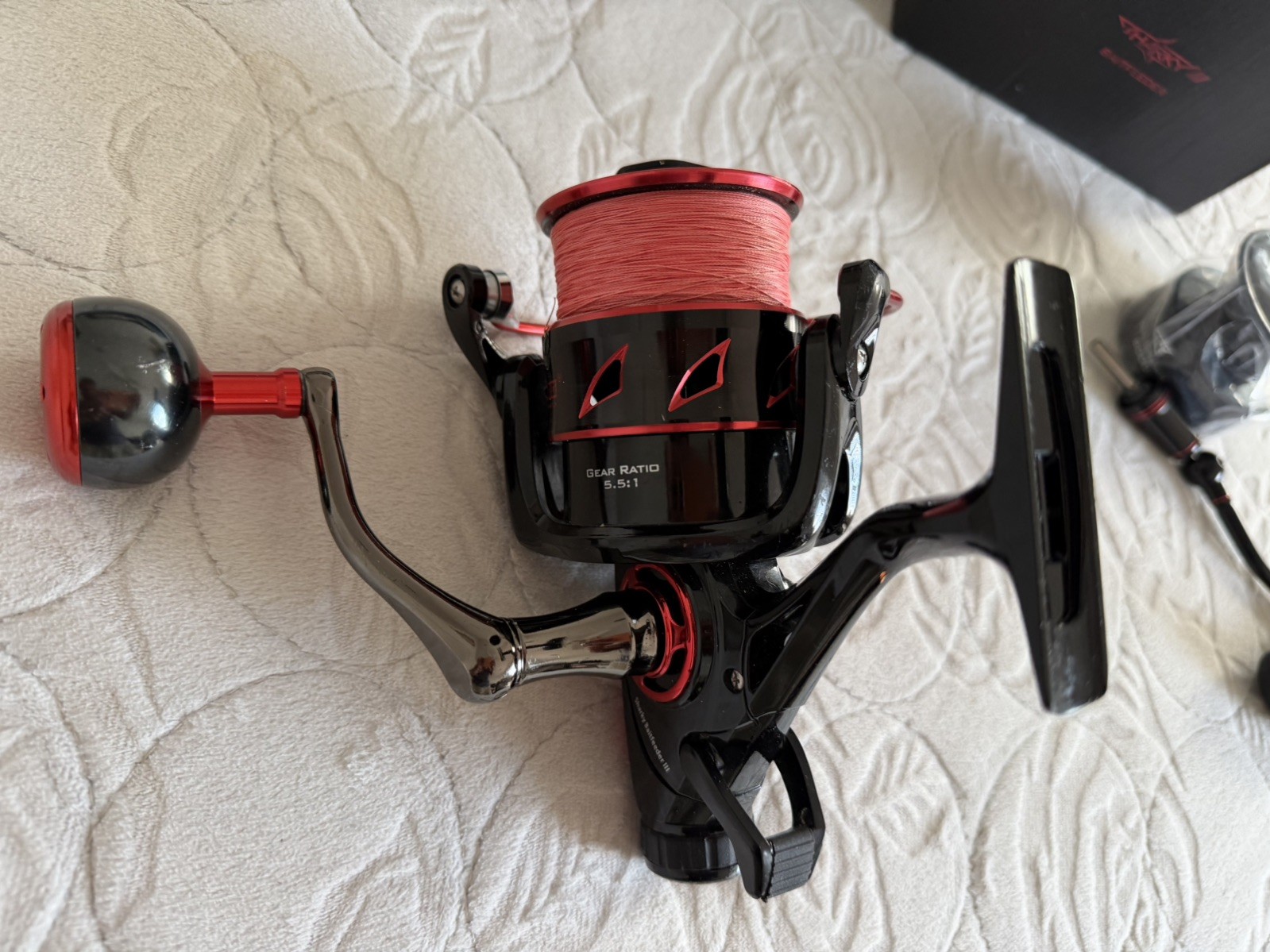 KastKing Bait Feeder III Spinning Reel 6000 for Live Bait Fishing upgrade handle KastKing Bait Feeder III Spinning Reel 6000 for Live Bait Fishing upgrade handle