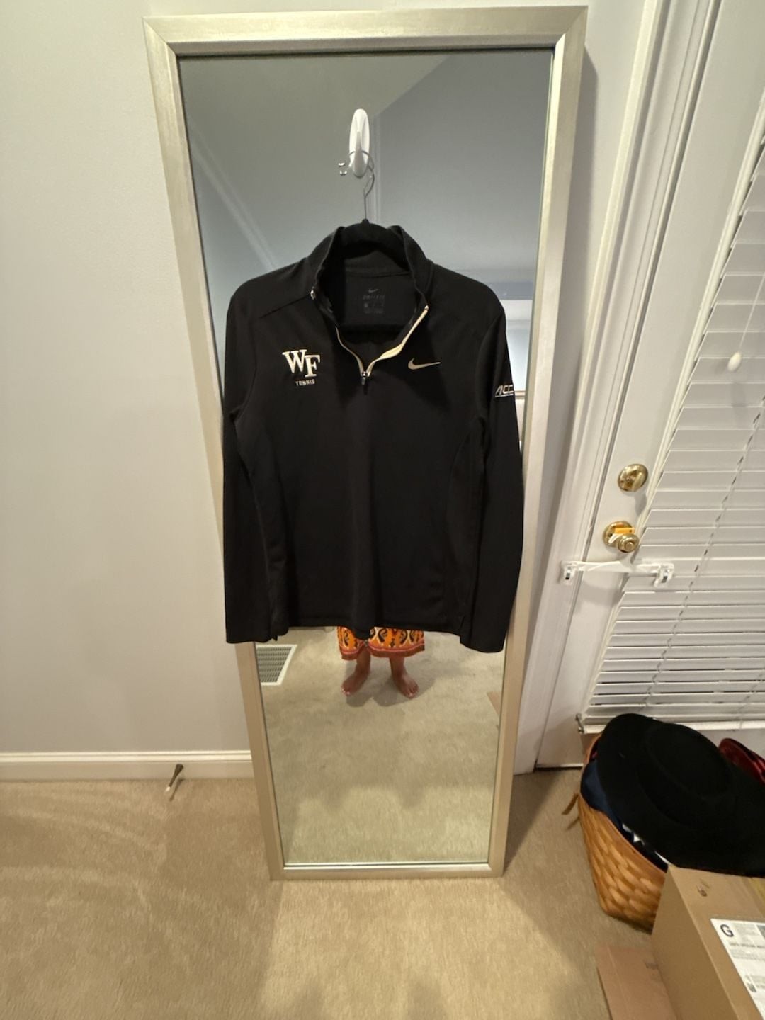 Nike Wake Forest Tennis 1/4 Zip Size M Black Jacket Nike Wake Forest Tennis 1/4 Zip Size M Black Jacket
