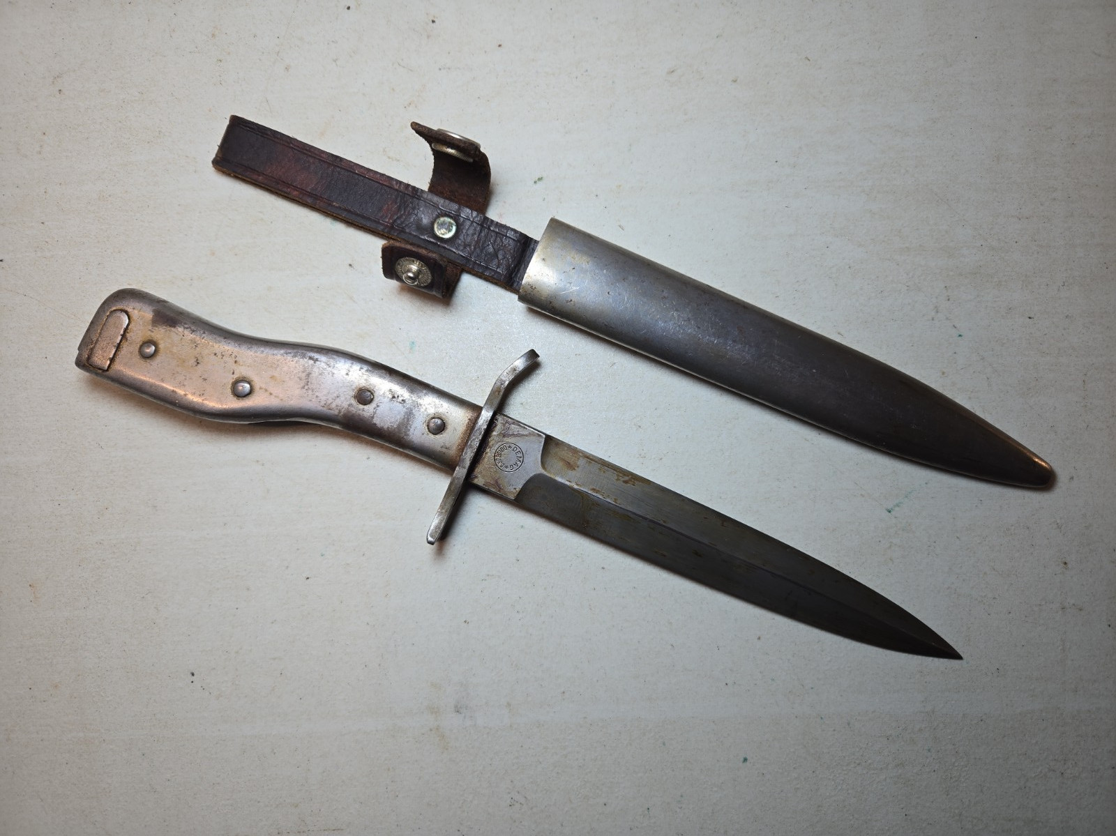 WWI German Ersatz Demag Trench Knife Bayonet w/Scabbard - Crank Handle