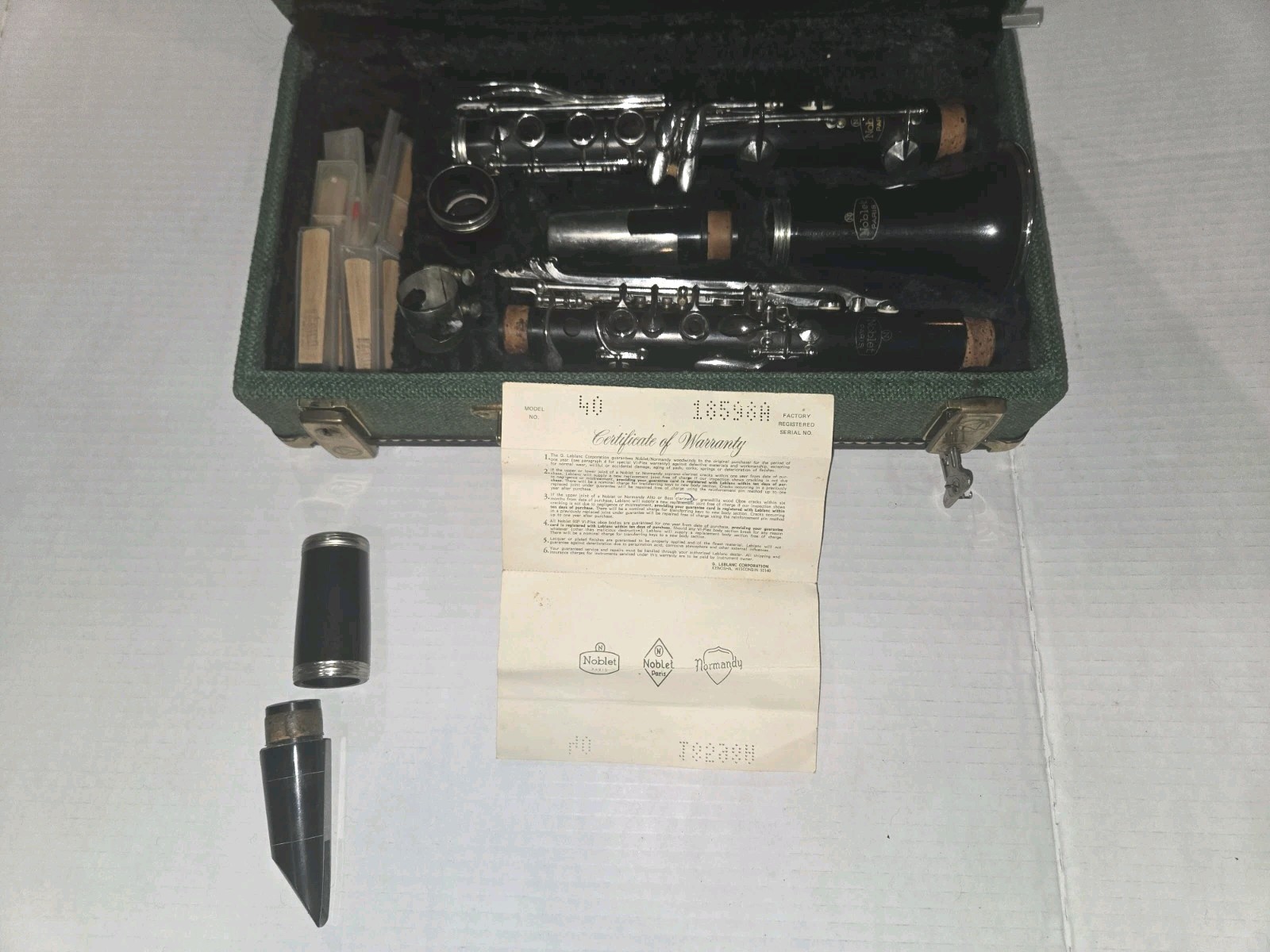 Vintage Noblet Paris Leblanc Clarinet w/Lyons Case W/Key Reeds France