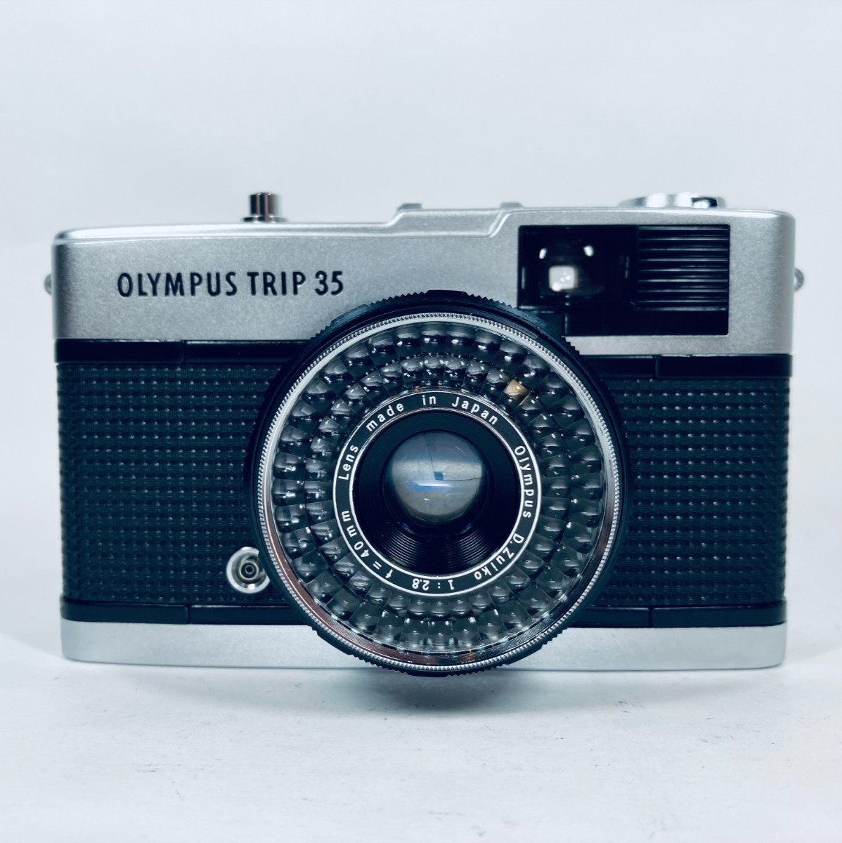 [NEAR MINT] Olympus TRIP 35 Point & Shoot 35mm Film Camera From JAPAN