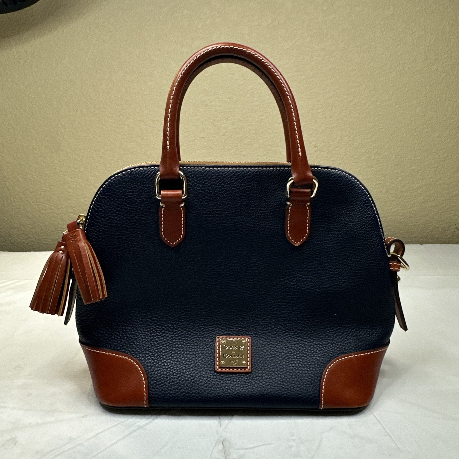 Dooney Bourke Medium Leather Satchel Navy Blue Purse Dooney Bourke Medium Leather Satchel Navy Blue Purse