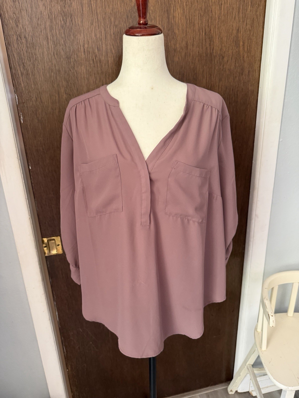 Torrid Harper Women\'s Purple Solid V-Neck 3/4 Sleeve Pullover Pleated Blouse