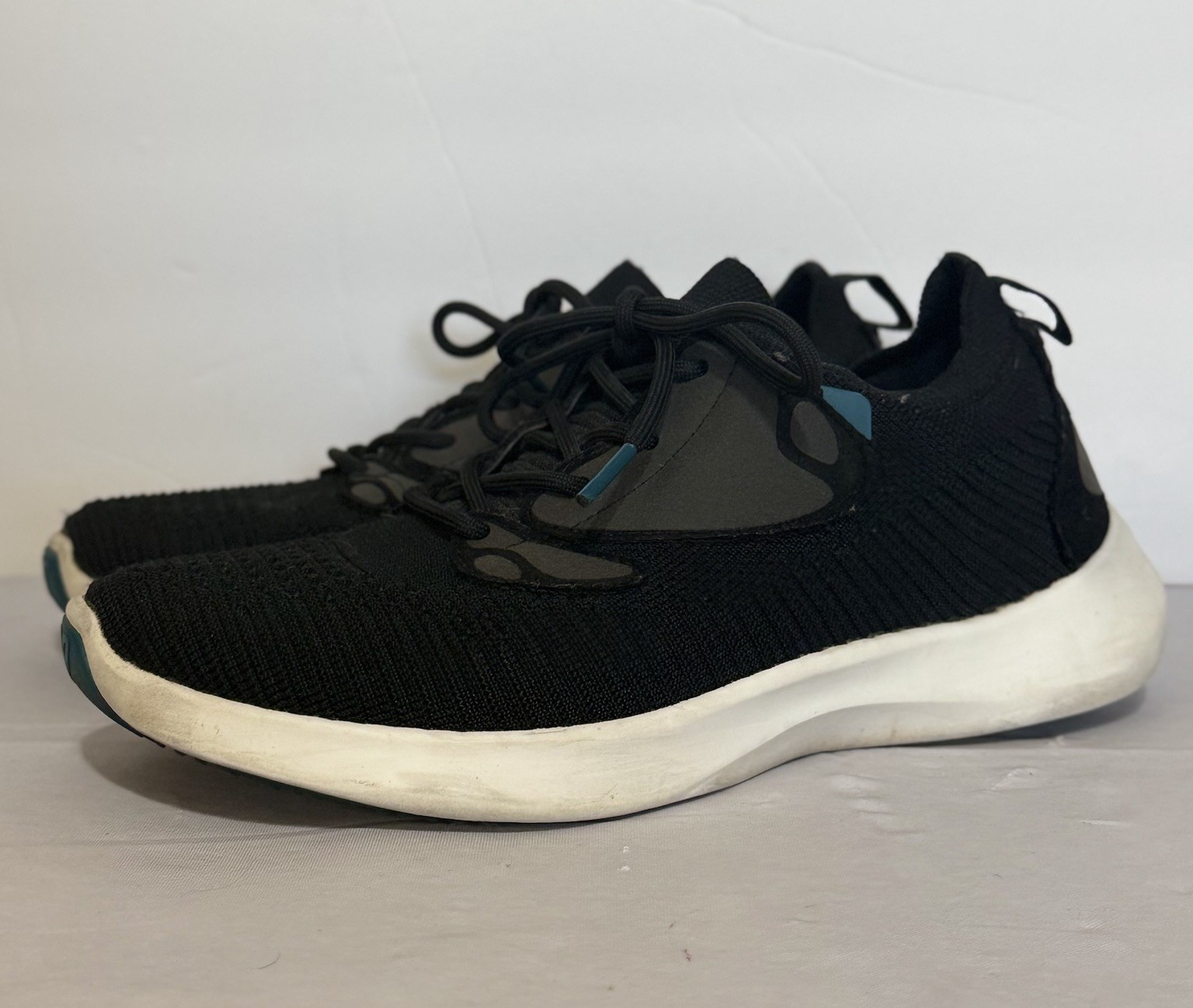 Vessi Everyday 2.0 Womens Size 7 Waterproof Shoes Sneakers Onyx Black White