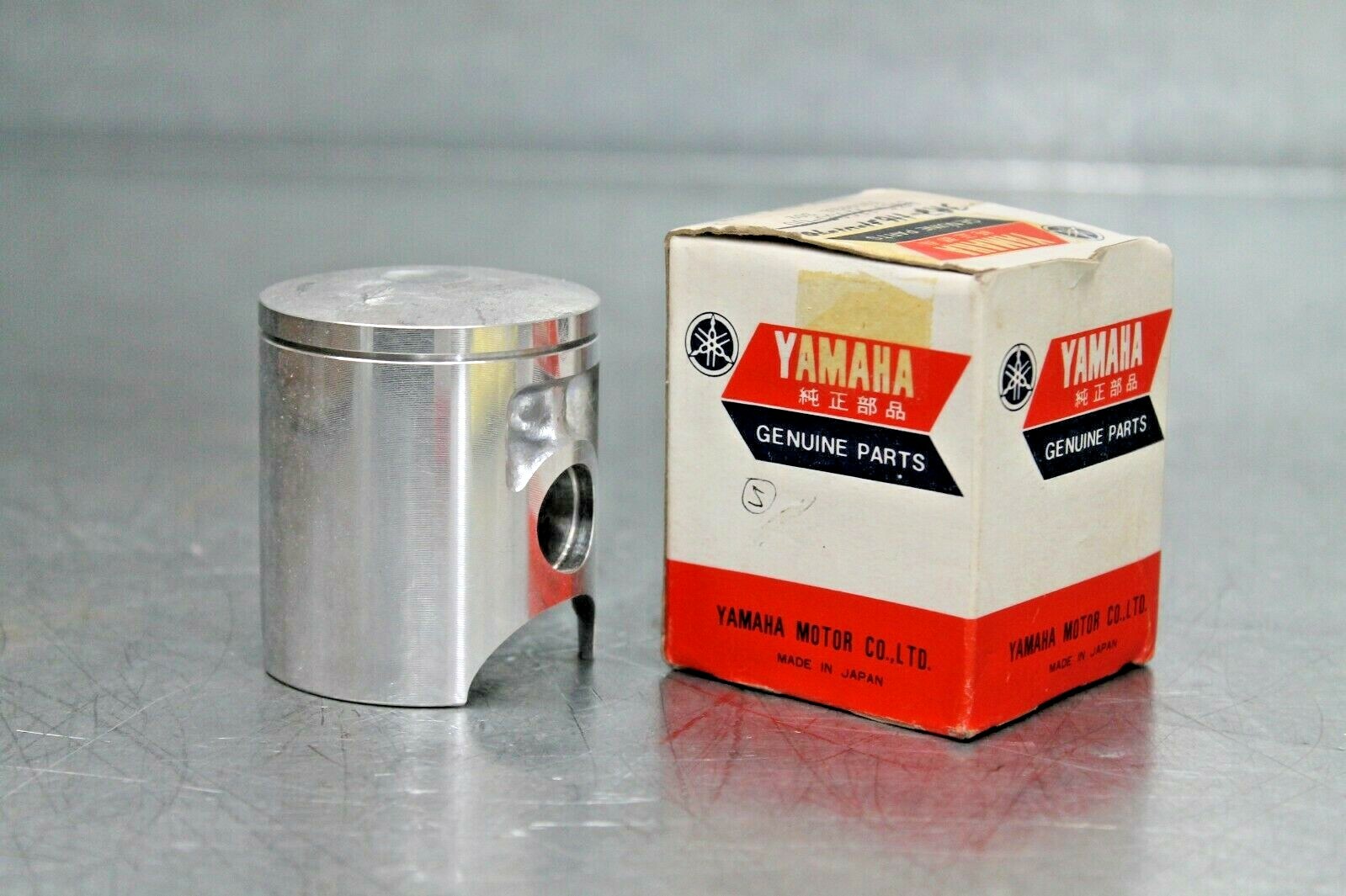 Nice 1976-1981 Yamaha YZ-100 Piston 2K5-11631-0096
