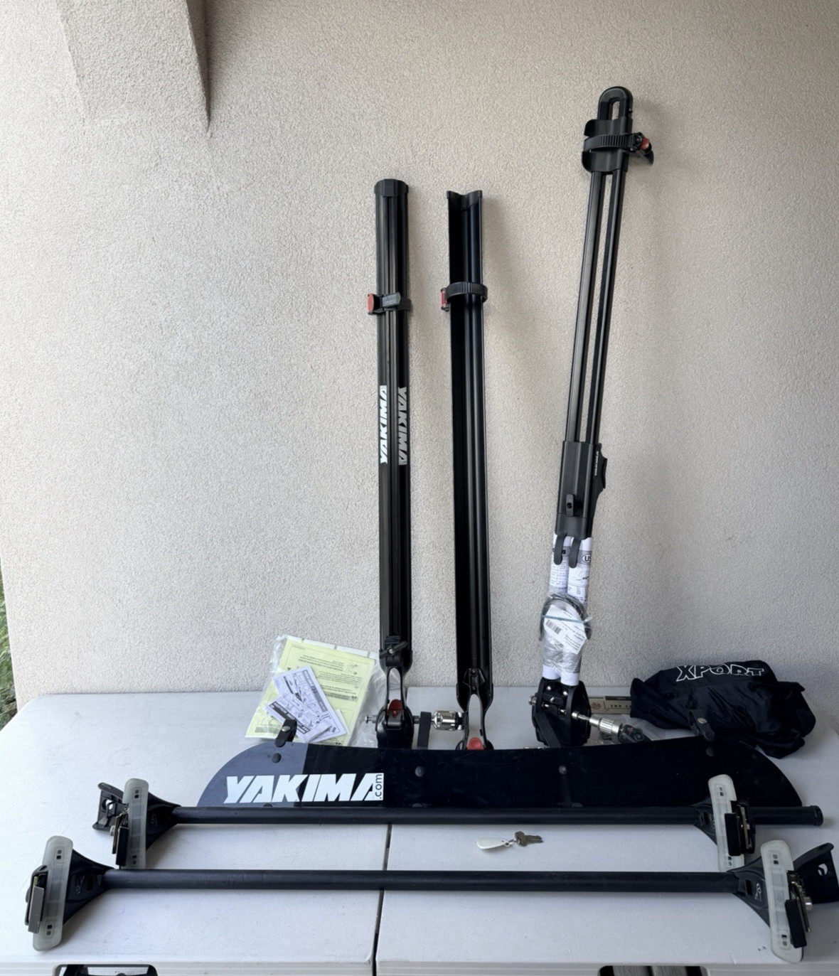 Yakima Q System Complete Frontloader Bars Feet Trays Locks Keys Windscreen *READ