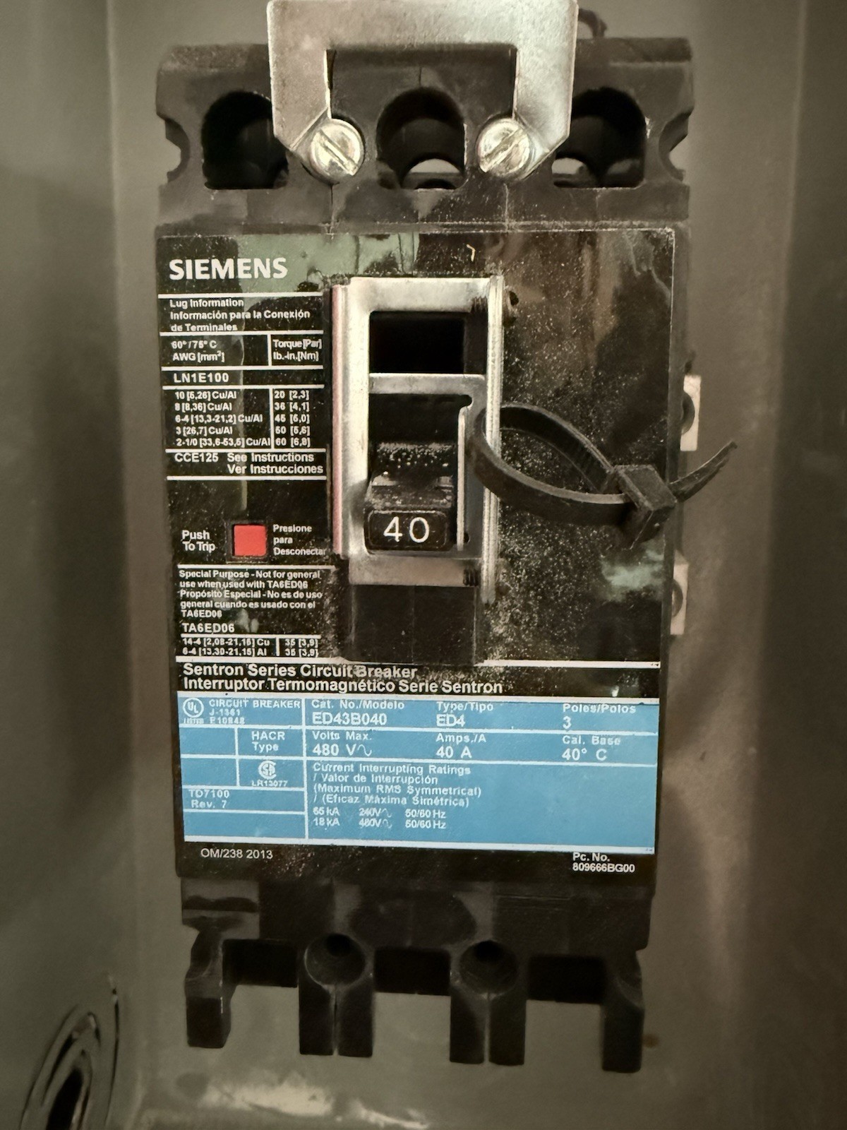 Siemens ED43B040 40 Amp 3-Pole Circuit Breaker Siemens Sentron Series ED4 40A
