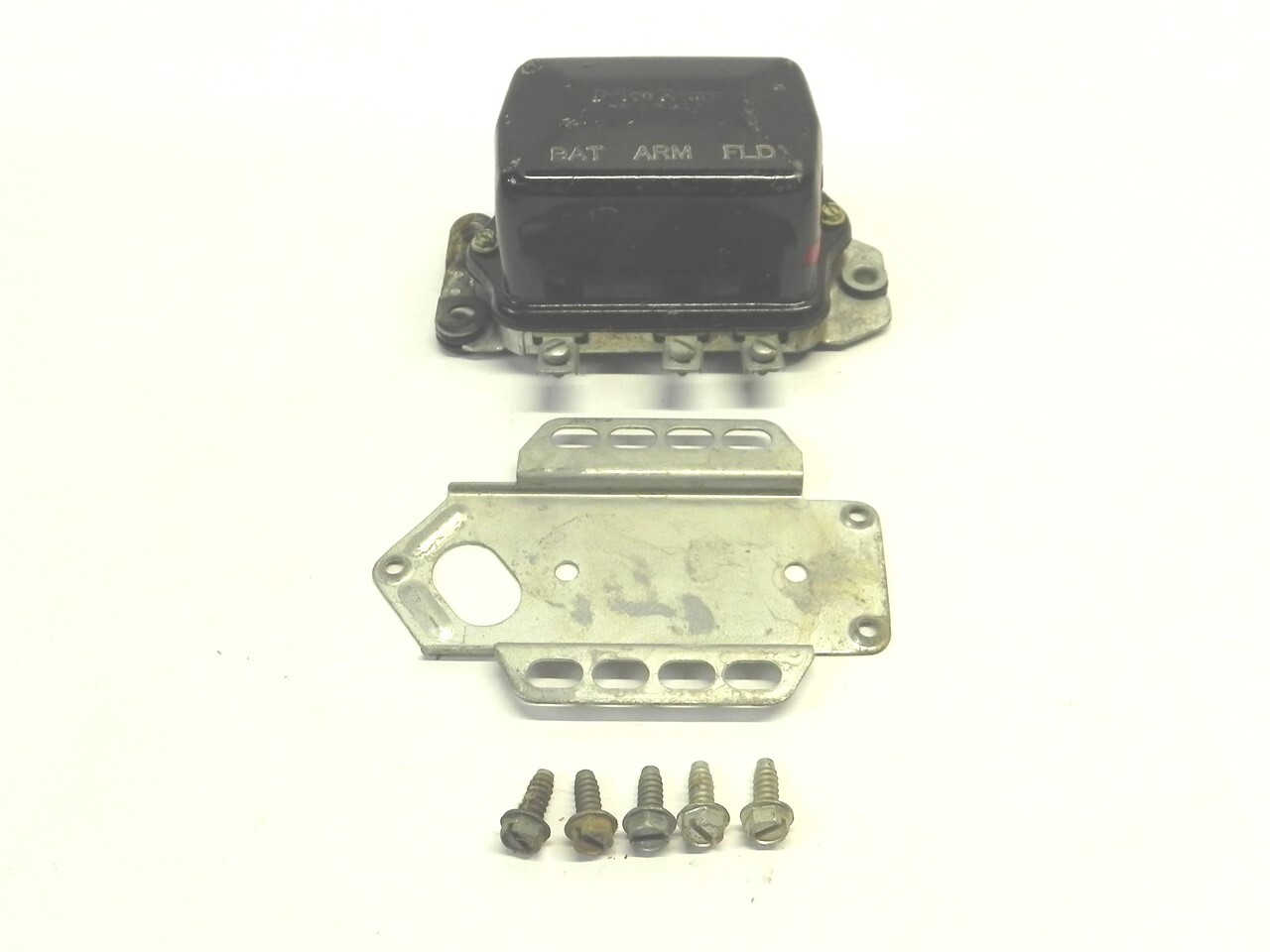 VINTAGE 1949-55 FORD 6 & 8 CYL MERCURY 6VOLT VOLTAGE REGULATOR DELCO#F-601 NORS VINTAGE 1949-55 FORD 6 & 8 CYL MERCURY 6VOLT VOLTAGE REGULATOR DELCO#F-601 NORS
