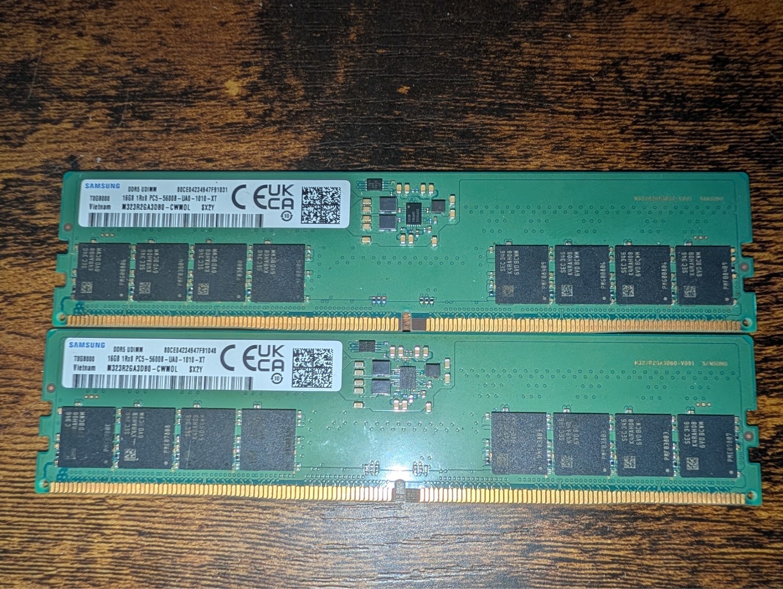 Samsung 32GB (2x16GB) DDR5-5600 UDIMM PC5-44800 1Rx8 M323R2GA3DB0-CWM Dell OEM