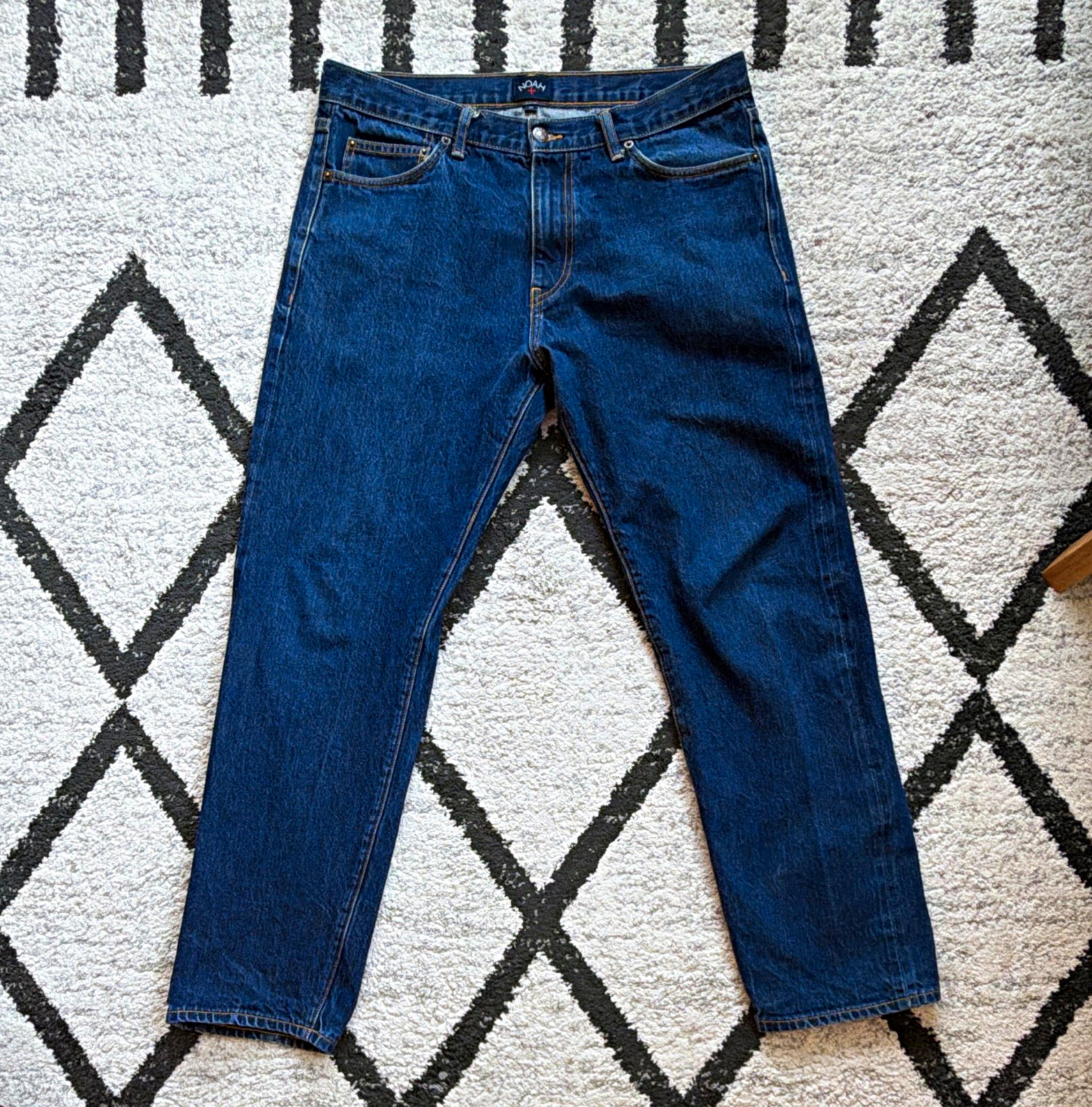 NOAH Blue Denim Jeans Straight Fit Button Zip 5-Pocket Made USA Size 34 NOAH Blue Denim Jeans Straight Fit Button Zip 5-Pocket Made USA Size 34