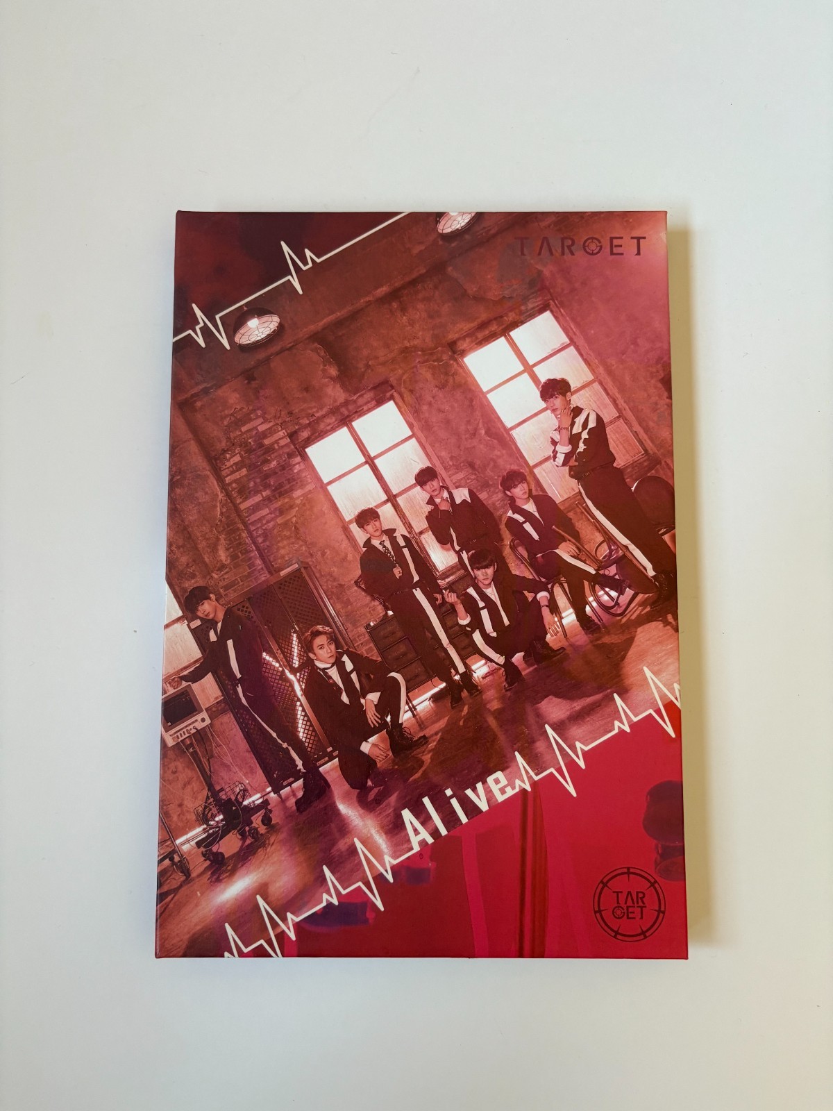 Target - Alive - Kpop Album - CD, Photobook, Photo Card - RARE