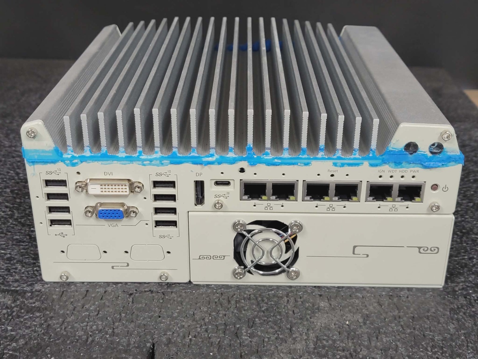 Nuvo-9006DE-PoE Intel i9-14900 2GHZ Fanless Ruggedized Industrial Computer PCIe