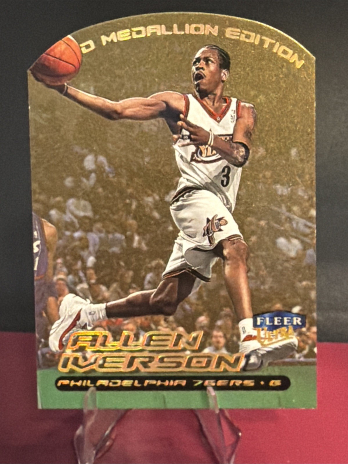 1999-00 Fleer Ultra Gold Medallion Edition #20G Allen Iverson 🔥Die-Cut🔥CLEAN🔥 1999-00 Fleer Ultra Gold Medallion Edition #20G Allen Iverson 🔥Die-Cut🔥CLEAN🔥