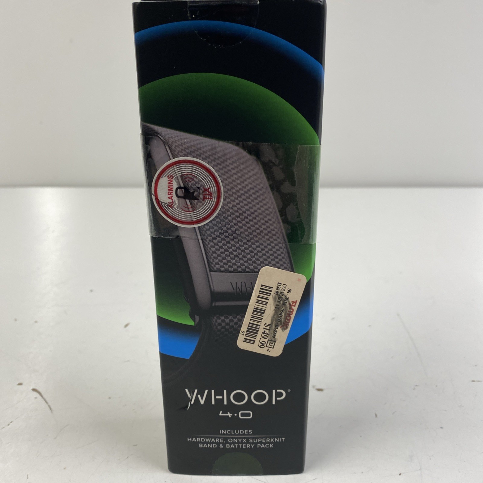 WHOOP 4.0 Fitness Tracker Onyx with Superknit Band **NO 12 Month Subscription**