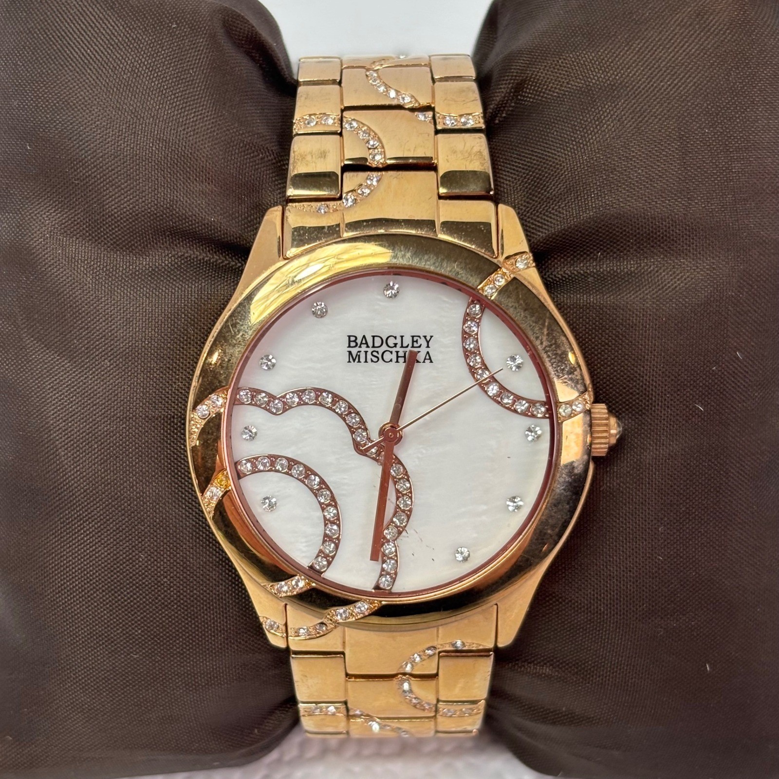 Badgley Mischka Gold Tone Women\'s Watch Swarovski Crystal Bezel BA1208