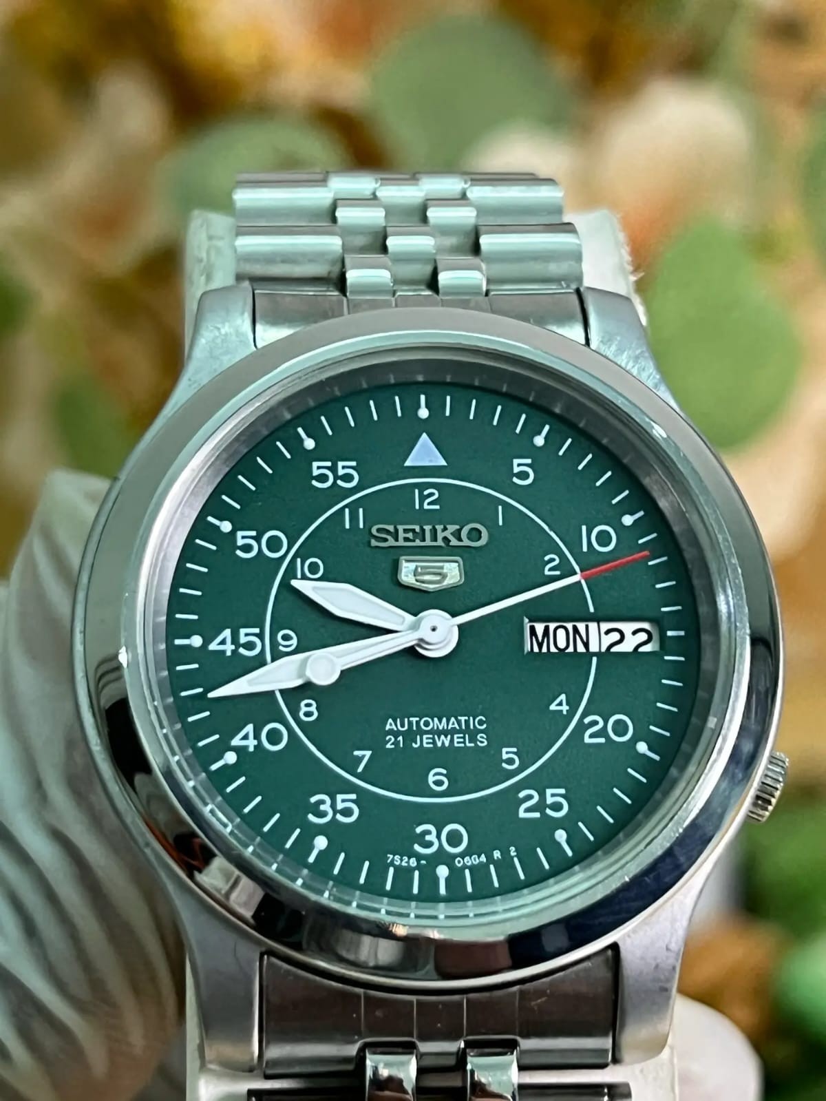 Seiko 5 Automatic 21 Jewels Japan Made Green Dial Watch For Mens