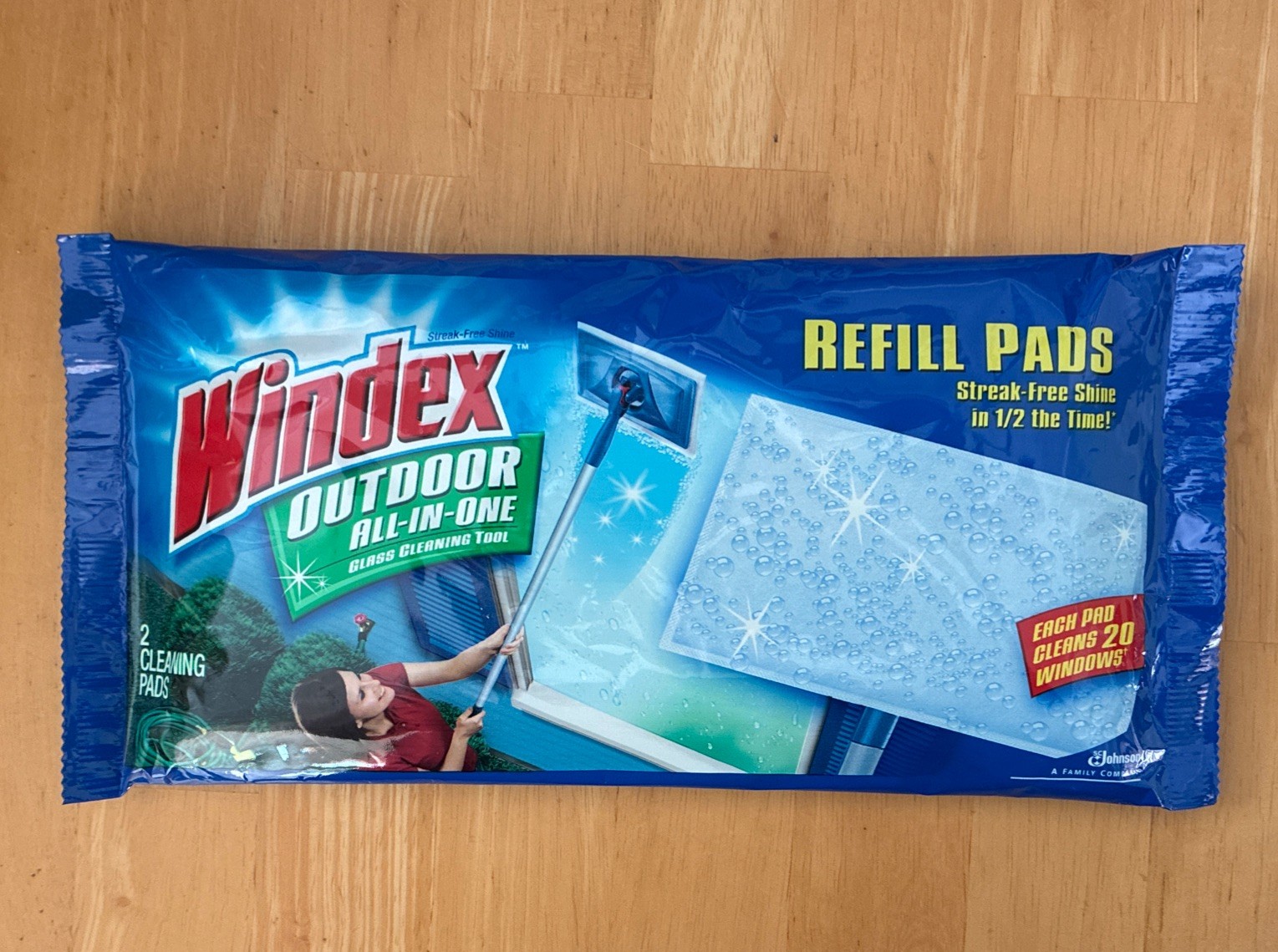 Windex Outdoor Window Cleaning Refill Pads Includes 2 Pads NEW SEALED Windex Outdoor Window Cleaning Refill Pads Includes 2 Pads NEW SEALED