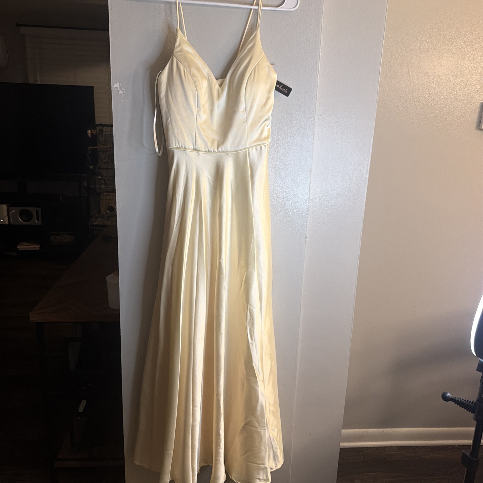 Sequin Hearts Womens 3 Ivory Satin Solid V-Neck Strappy Maxi Dress Long