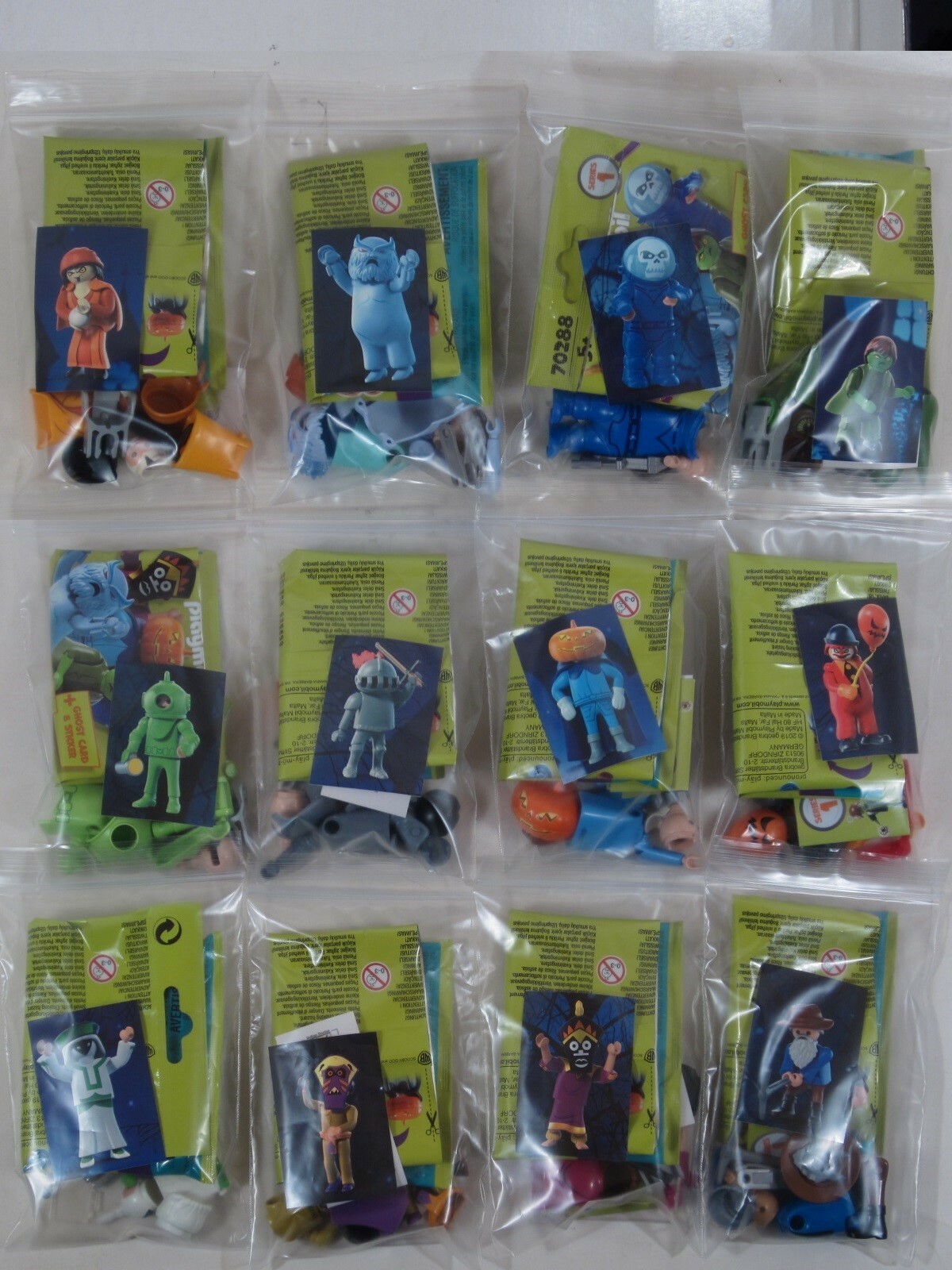 Playmobil Scooby-Doo Ghosts Complete Set of 12 Series 1 Mystery Figures  2019