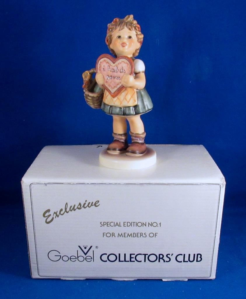 1977 M I Hummel GOEBEL® Collectors Club SE #1 VALENTINE GIFT Figurine #387 TMK-5