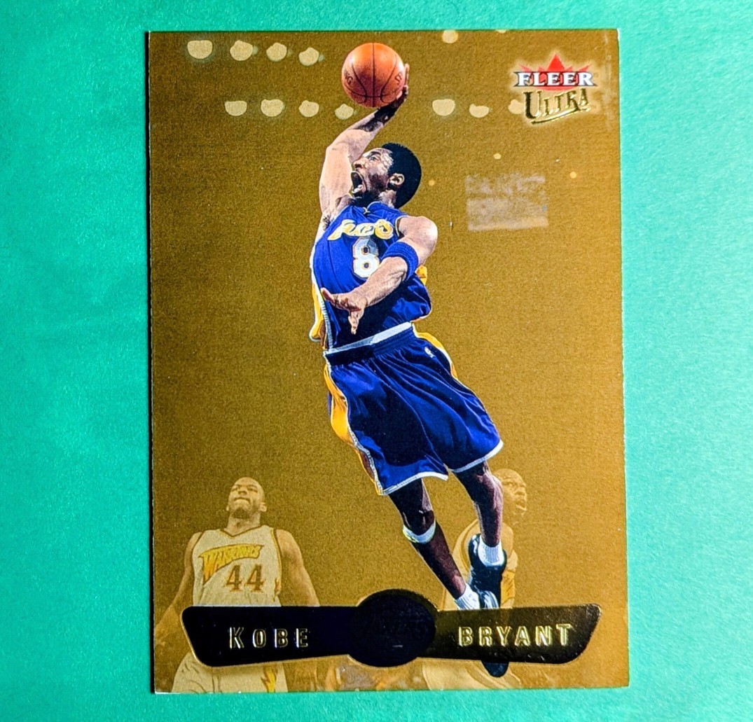 2001 FLEER ULTRA GOLD MEDALLION KOBE BRYANT #26 SP SHIMMERING GOLD GOAT DUNKING
