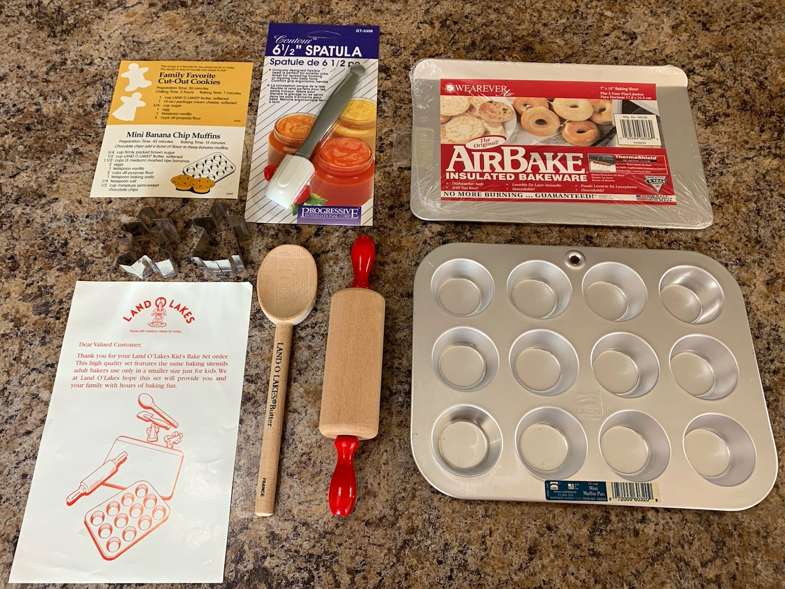 1990s - Land-O-Lakes Kids Baking Set - NEW (Read) 1990s - Land-O-Lakes Kids Baking Set - NEW (Read)