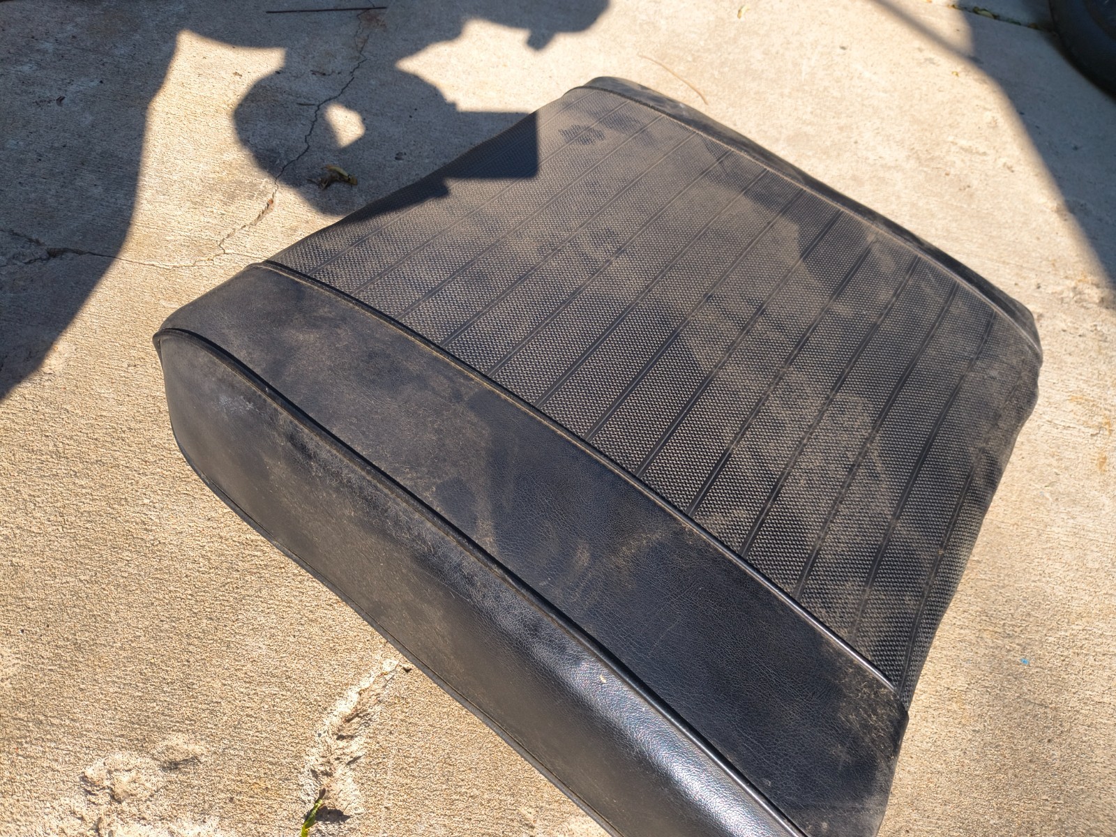 1970 1974 1975 1976 77 FORD MAVERICK MERCURY COMET BENCH BACK PASSENGER SIDE 1970 1974 1975 1976 77 FORD MAVERICK MERCURY COMET BENCH BACK PASSENGER SIDE