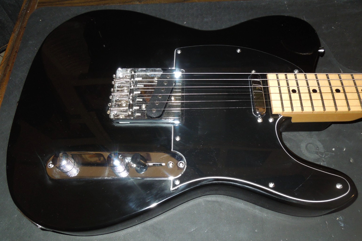 New Telecaster Style Guitar NEW/ With gig bag