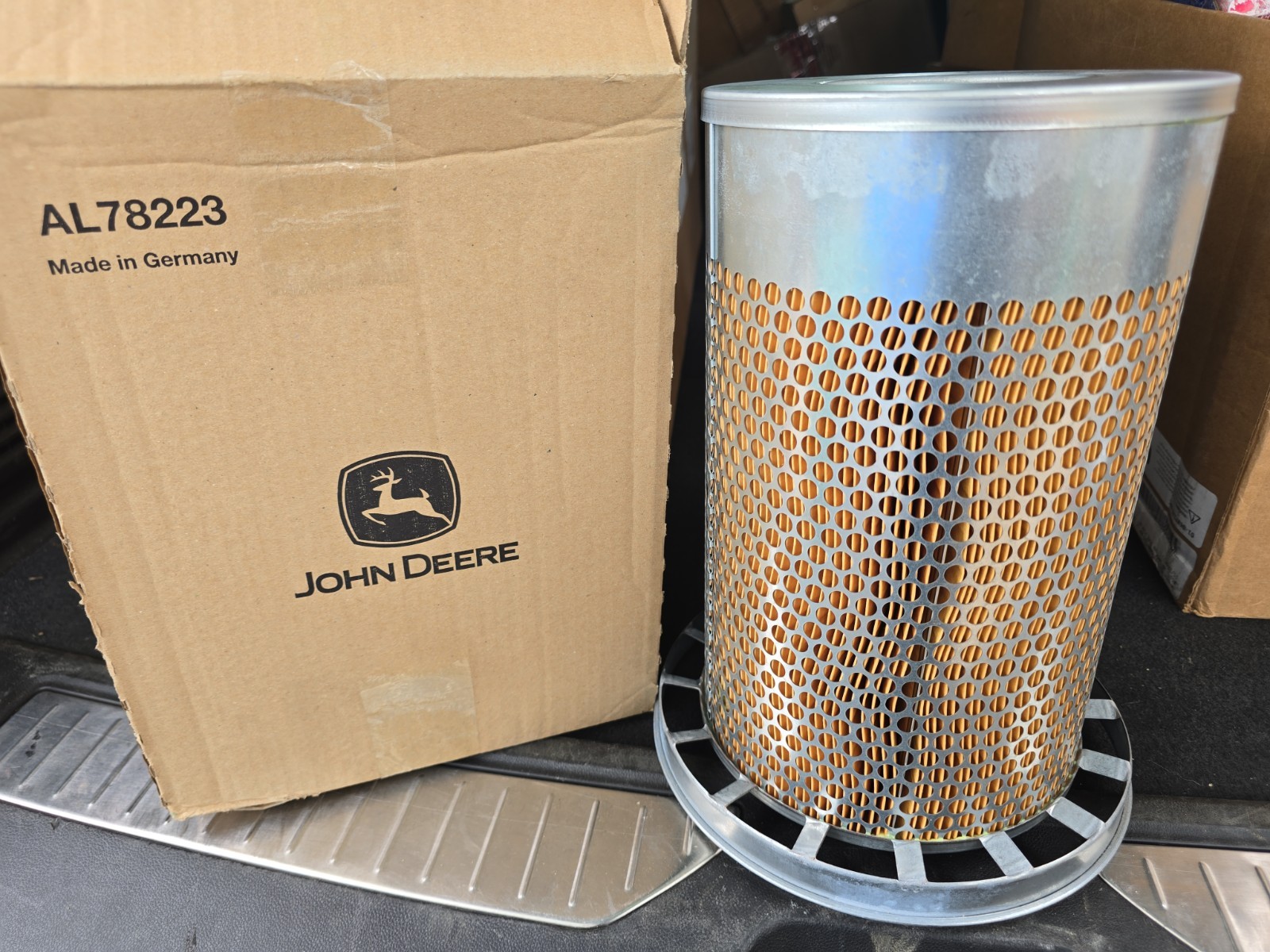 New John Deere Original Equipment Filter Element AL78223 New John Deere Original Equipment Filter Element AL78223