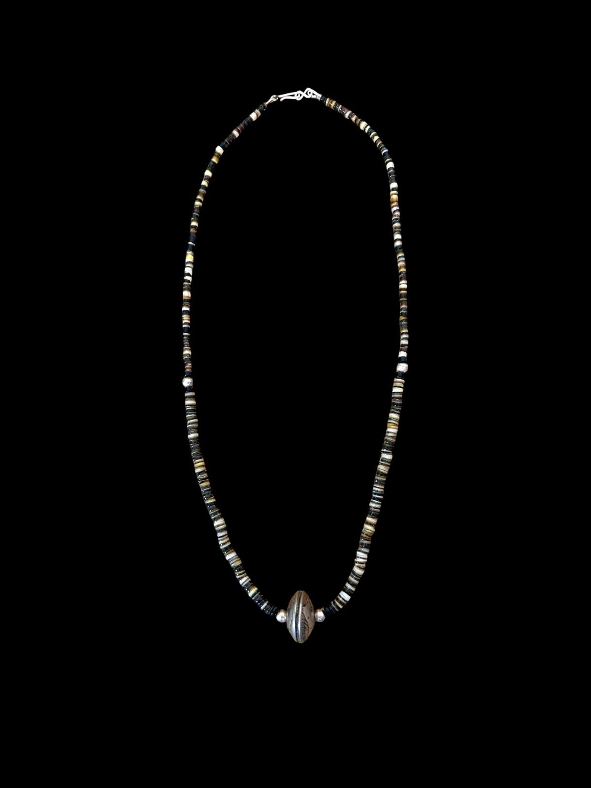 Native American Vintage Heishi Necklace Native American Vintage Heishi Necklace