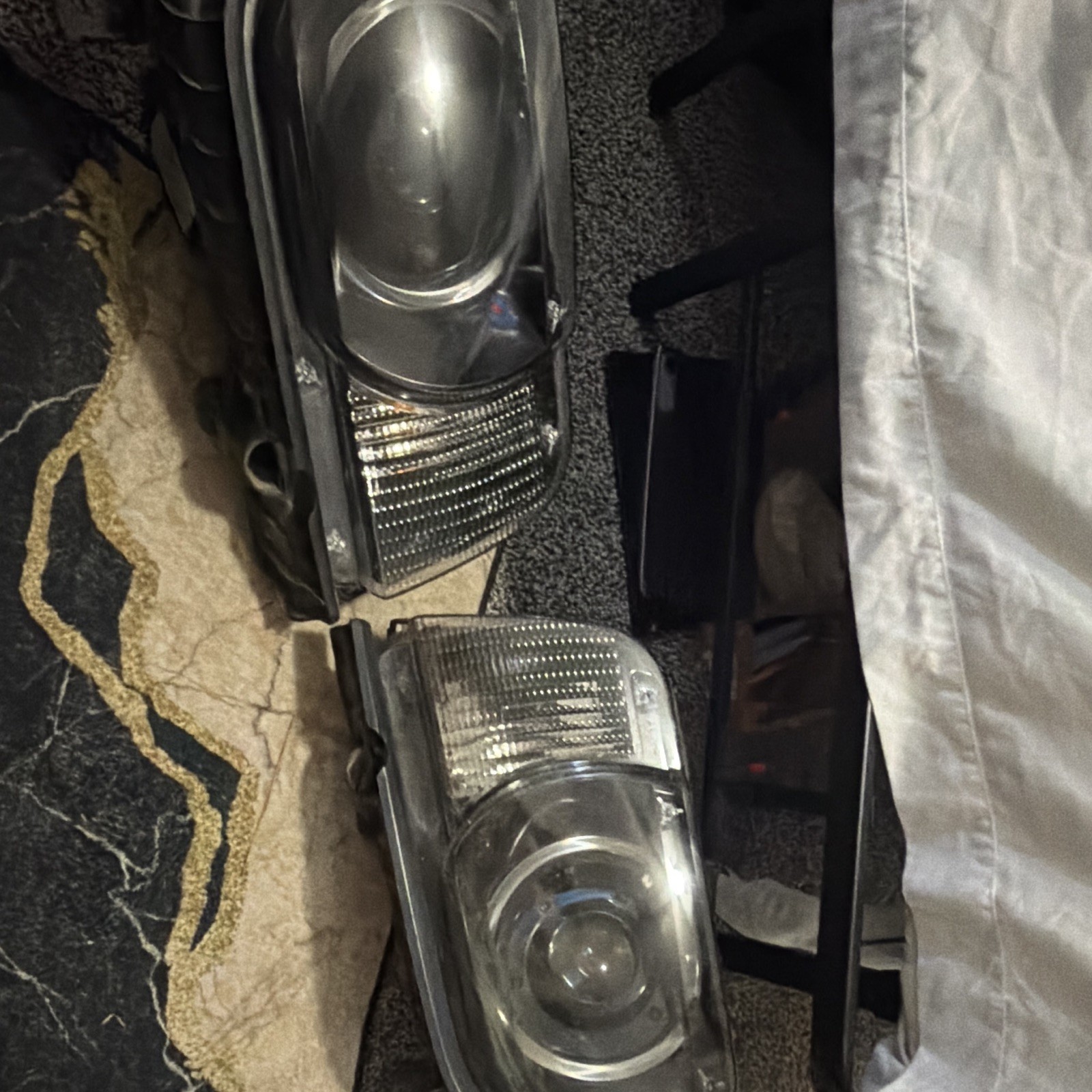 2010-2013 Chevrolet Camaro complete set of Headlights USED OEM read Description￼
